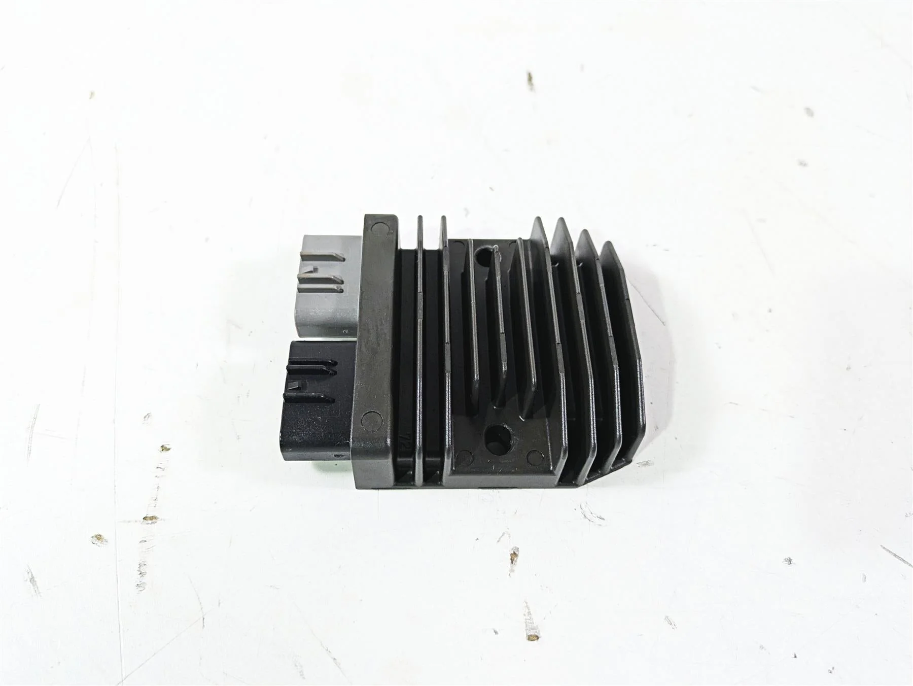 2022 Yamaha YXZ1000 R Rectifier Voltage Regulator B5H-81960-00-00 FH027DA - Image 3