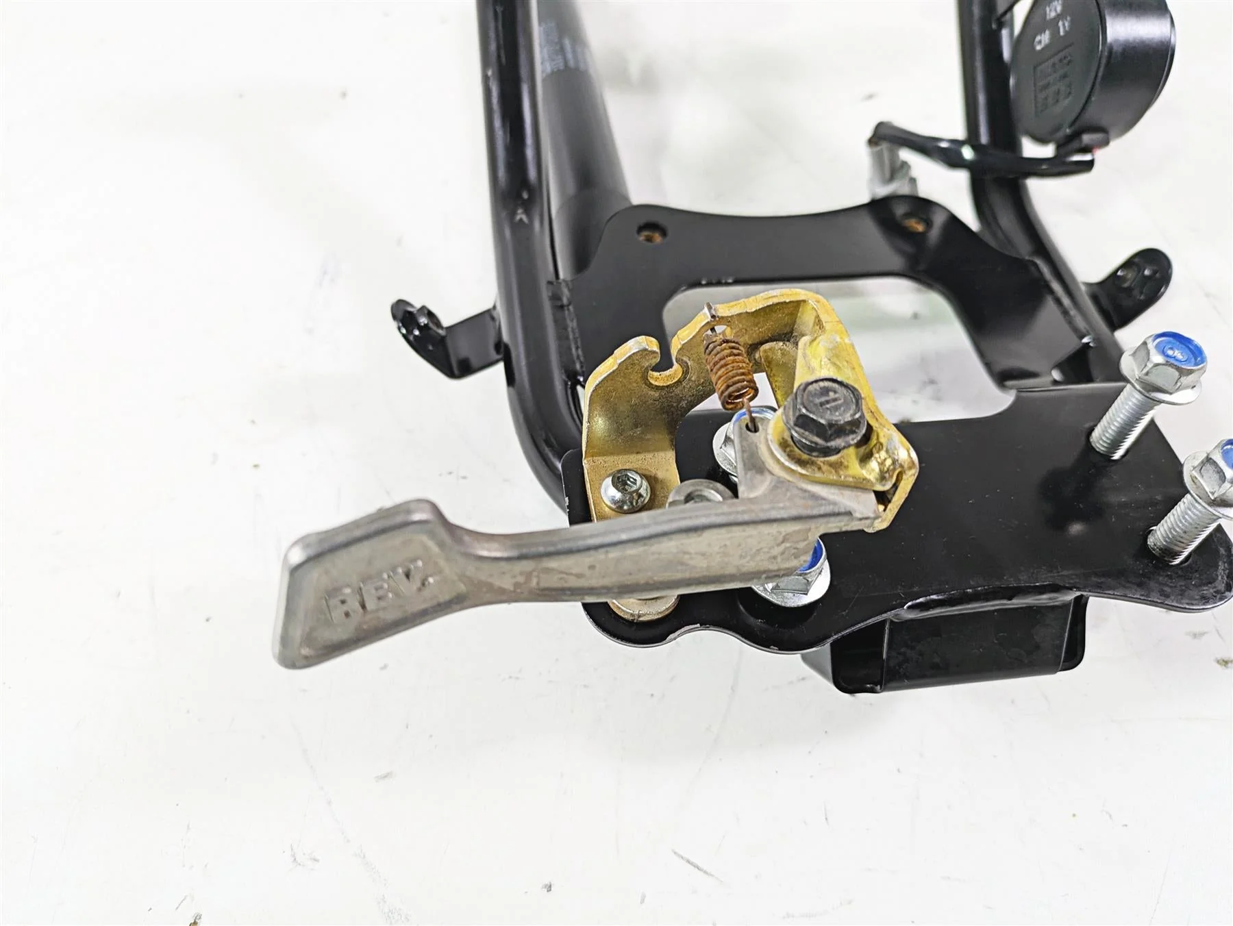 2022 Yamaha YXZ1000 R Steering Wheel Mount Holder & Damper 2HC-F3870-01-00 - Image 5