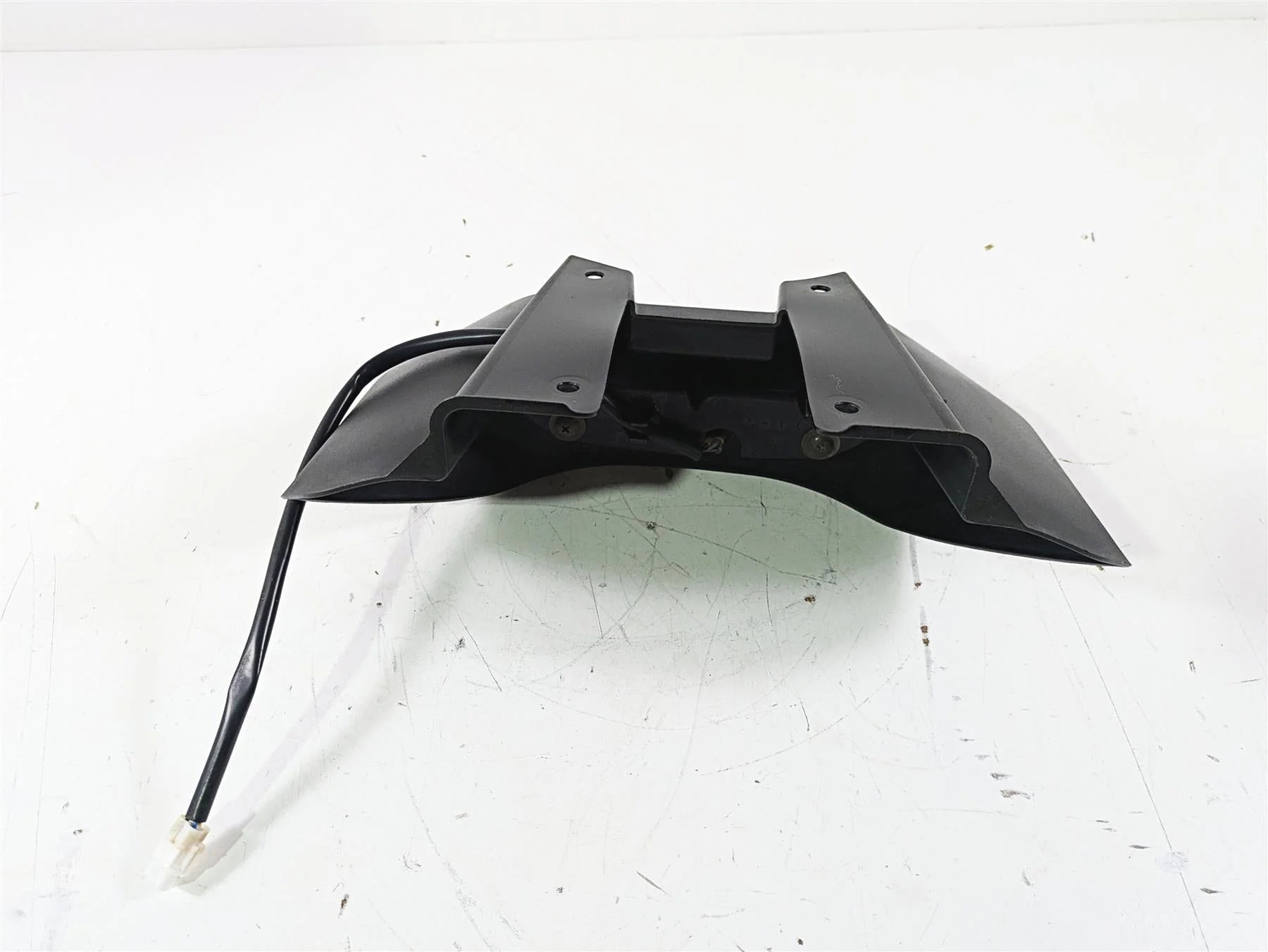 2022 Yamaha YXZ1000 R Taillight Tail Light & Cover BAS-84710-01-00 - Image 4