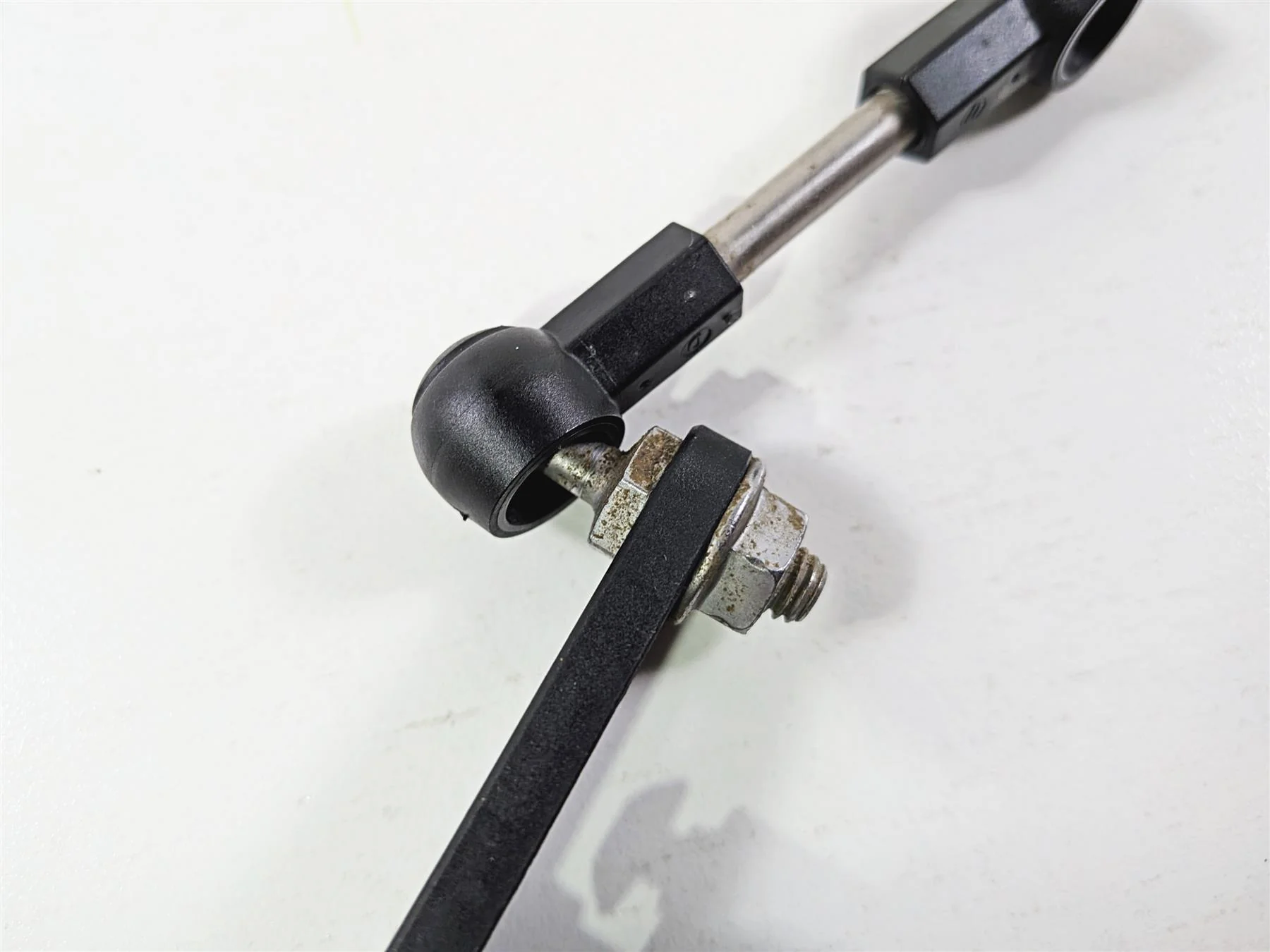 2023 BMW F850GS K81 Bike Leveling Sensor & Linkage Arm 37146870000 - Image 12