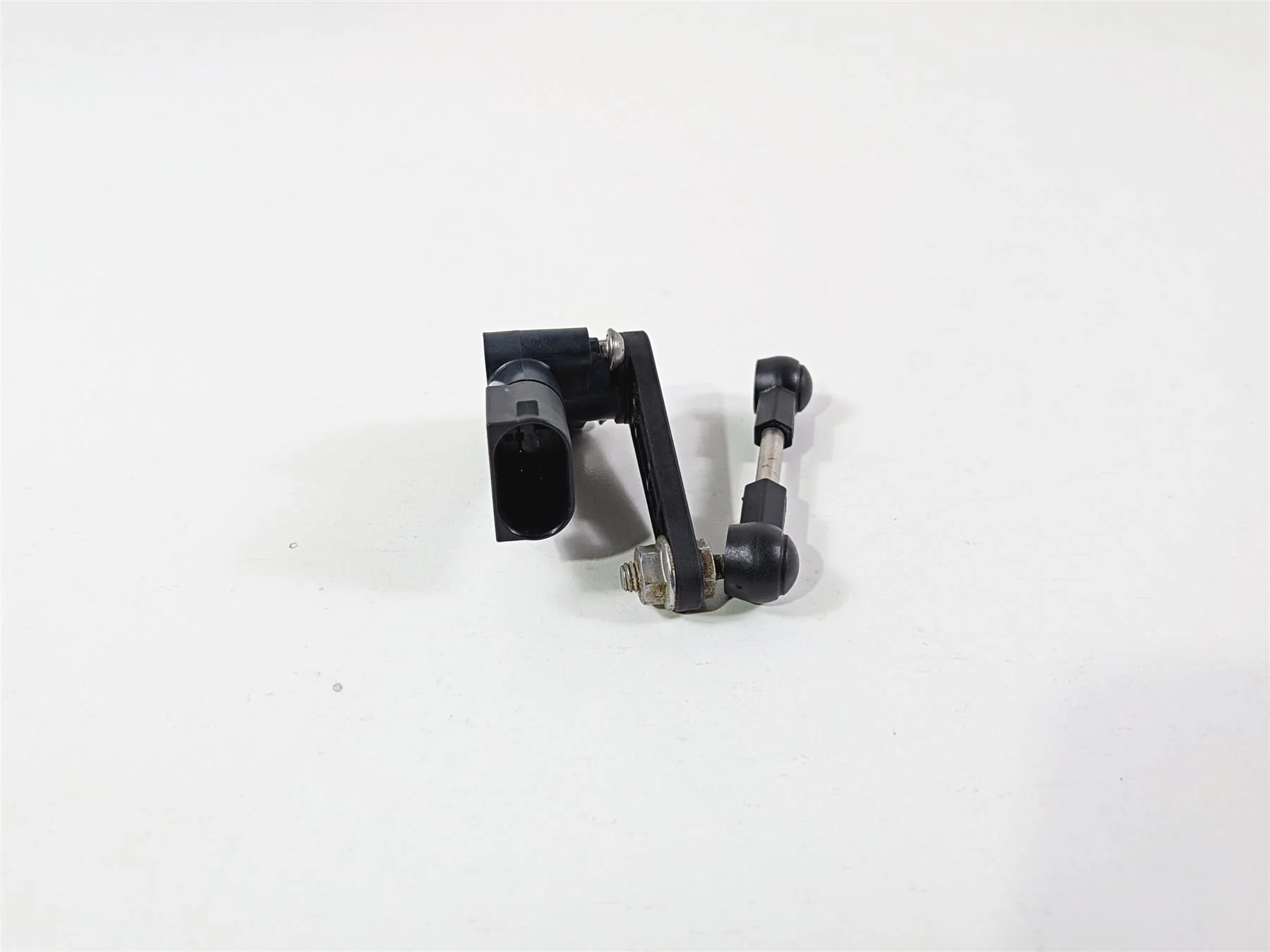 2023 BMW F850GS K81 Bike Leveling Sensor & Linkage Arm 37146870000 - Image 3