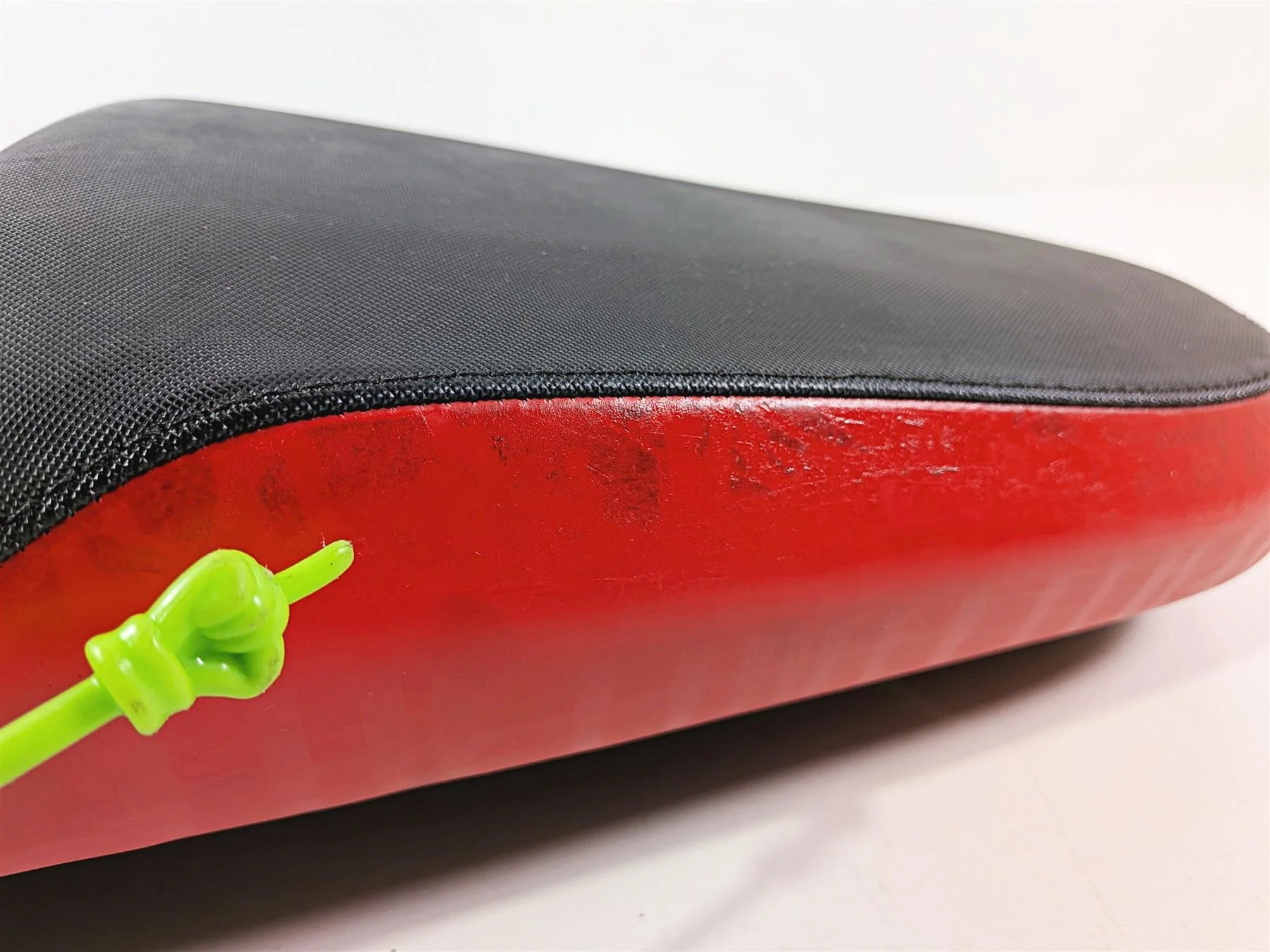 2023 BMW F850GS K81 Black Red Duo Seat Saddle -READ 52538564837 - Image 10
