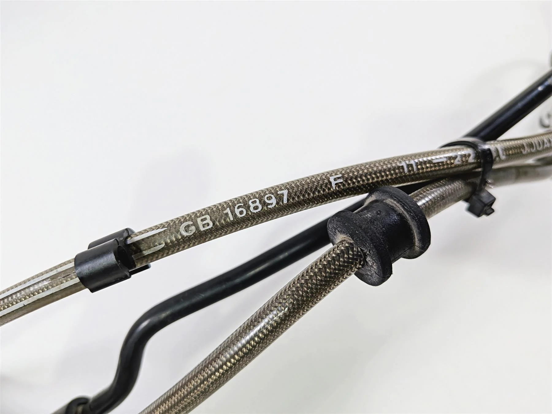2023 BMW F850GS K81 Front Abs Brake Line Hose Set 34328564348 34328564347 - Image 11
