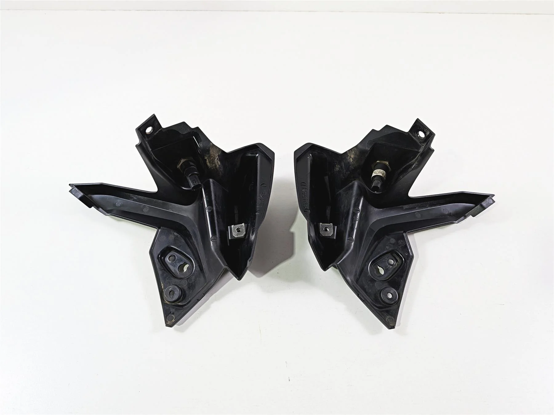 2023 BMW F850GS K81 Front Blinker Turn Signal Mount 46638564653 46638564654 - Image 10