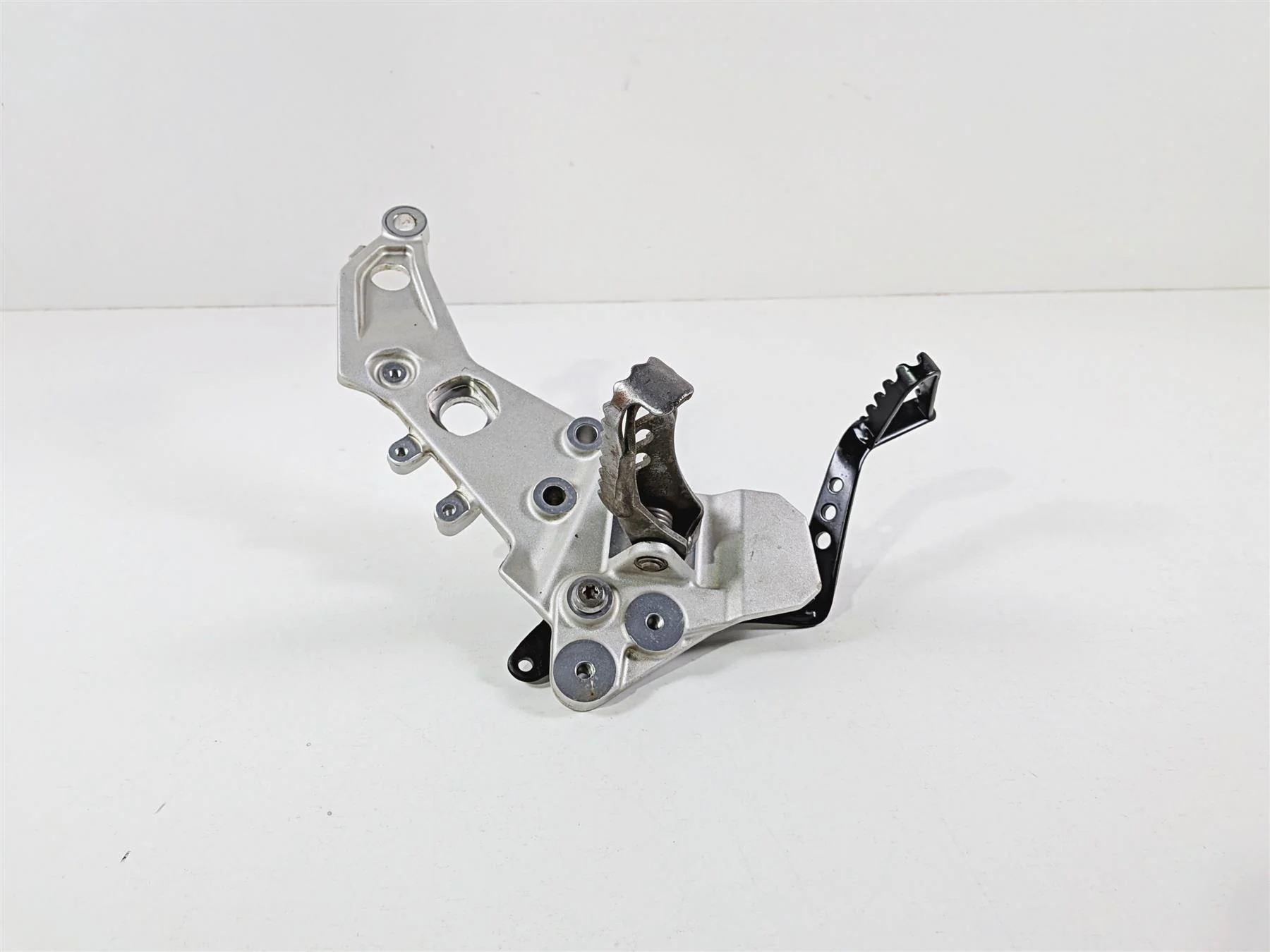 2023 BMW F850GS K81 Front Right Foot Peg & Brake Pedal 46718393176 35218357747 - Image 3