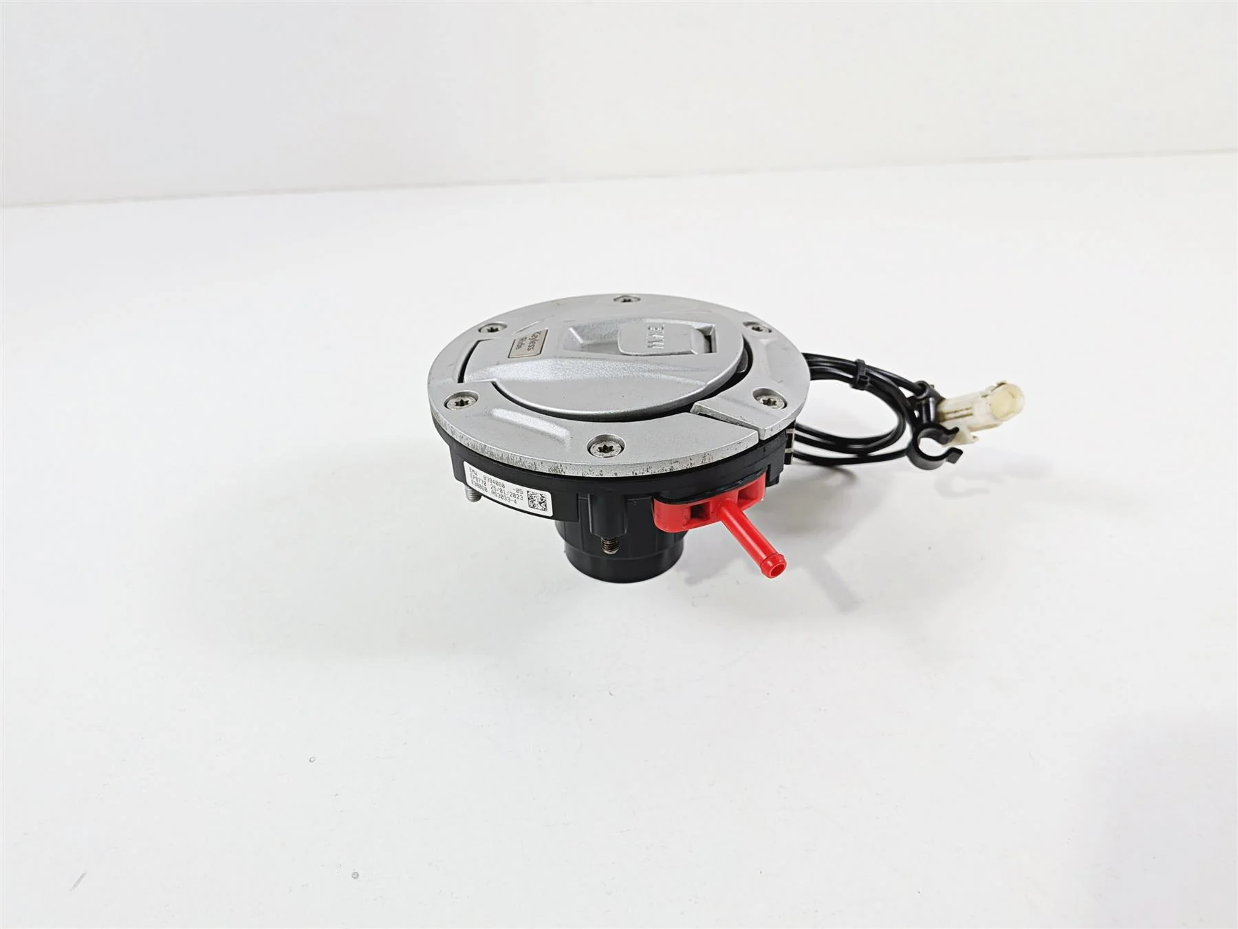 2023 BMW F850GS K81 Keyless Fuel Gas Petrol Tank Lid Cap 16118394060 - Image 6