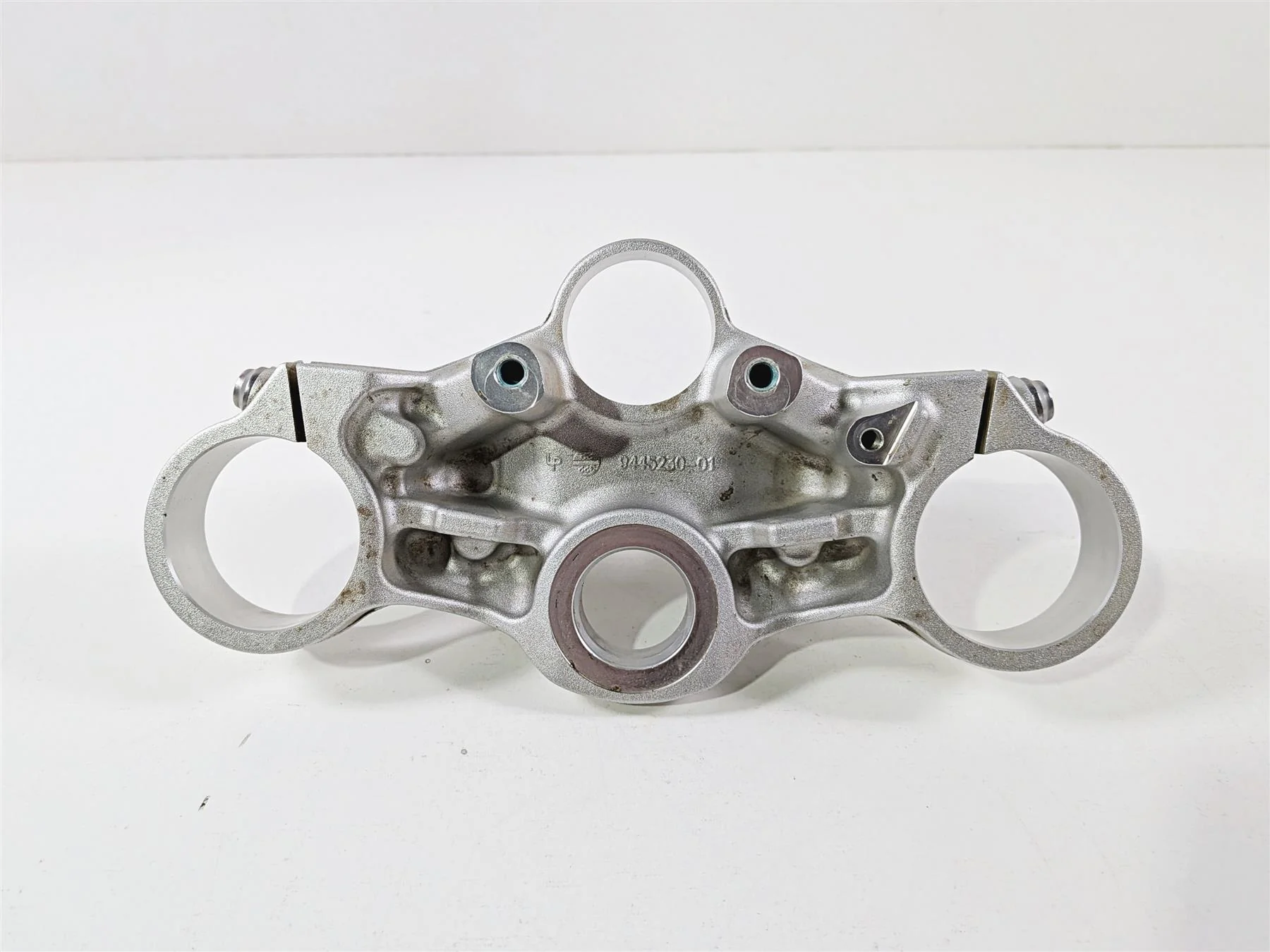 2023 BMW F850GS K81 Upper Triple Tree & Top Clamp 9445230 31428565016 - Image 6
