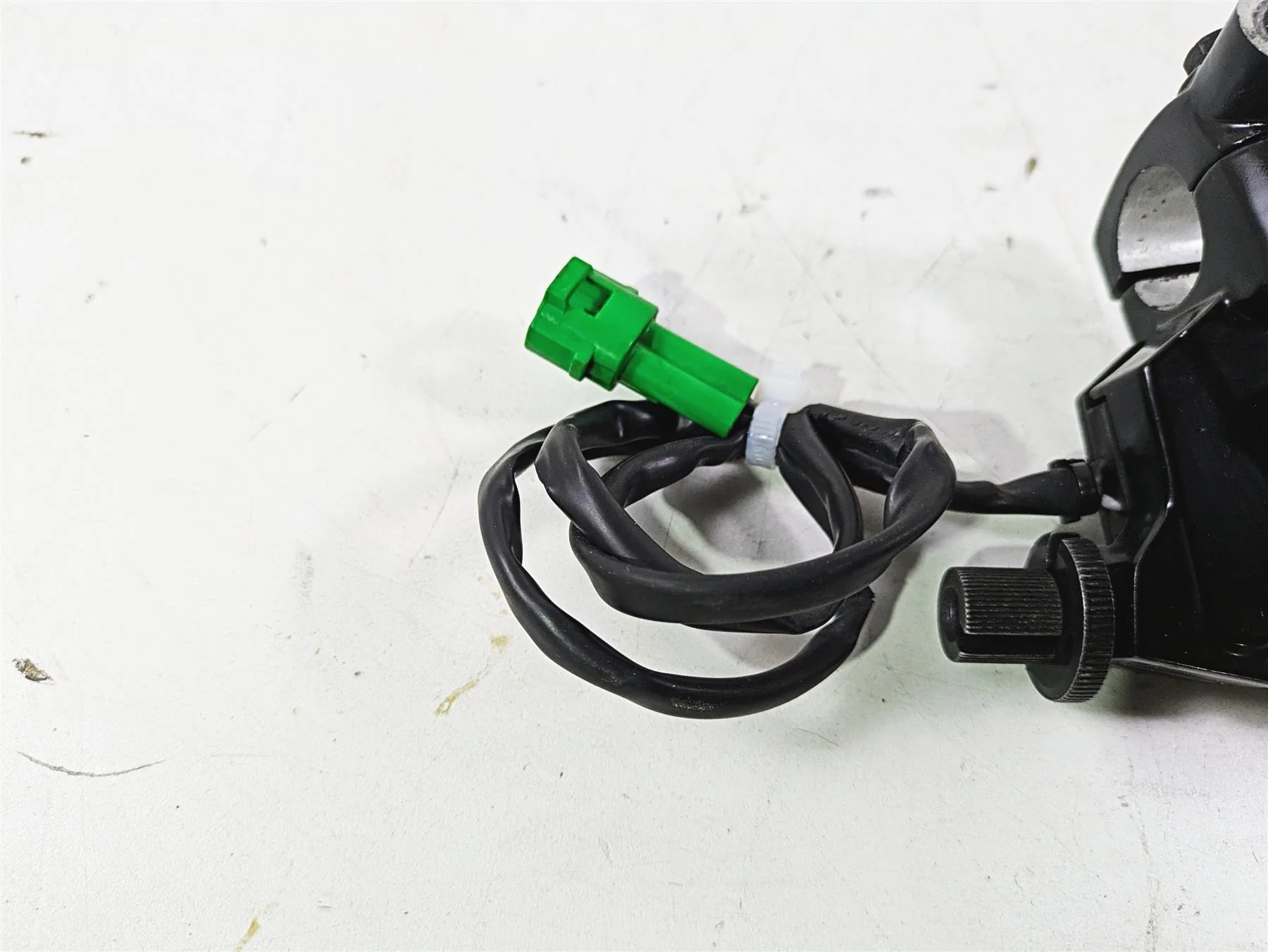 2023 BMW G310R K03 Clutch Perch & Oem Black Lever 77159443011 - Image 8