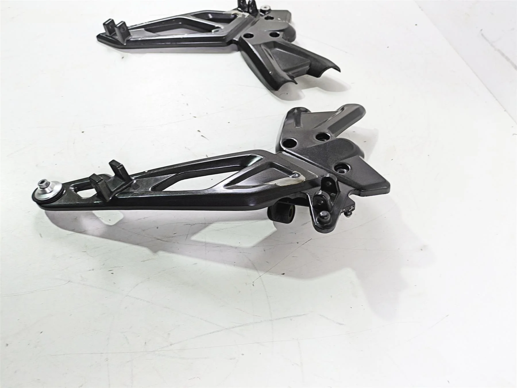 2023 BMW G310R K03 Frame Footpeg Rest Mount Set 46711542807 46711542808 - Image 3