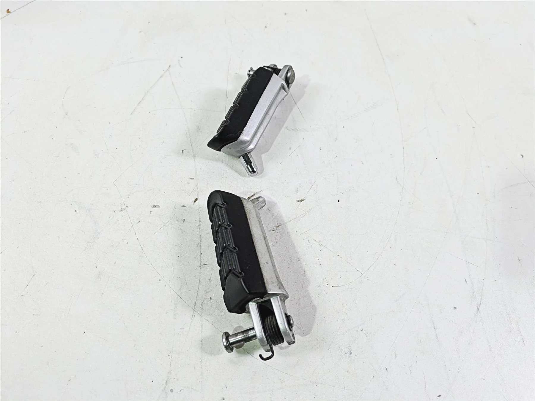 2023 BMW G310R K03 Front Rider Foot Peg Rest Set 46718553971 46718553972 - Image 2
