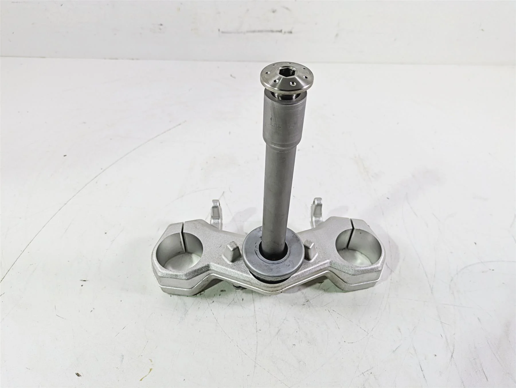 2023 BMW G310R K03 Lower Triple Tree Steering Clamp 31428557754