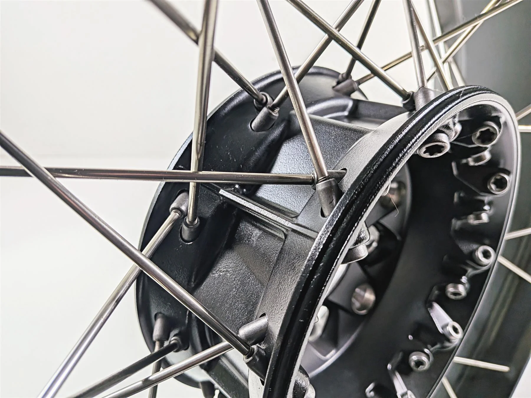 2023 BMW R nineT Scrambler K23 17x4.5 Cross Spoke Rear Wheel Rim 36318562513 - Image 7