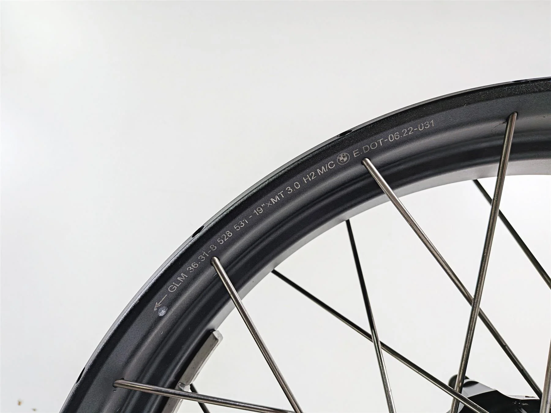 2023 BMW R nineT Scrambler K23 19x3 Cross Spoke Front Wheel Rim 36318562512 - Image 3