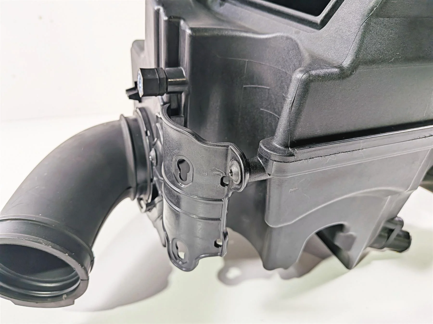 2023 BMW R nineT Scrambler K23 Air Box Housing & Tubes - No Filter 13718405525 - Image 11