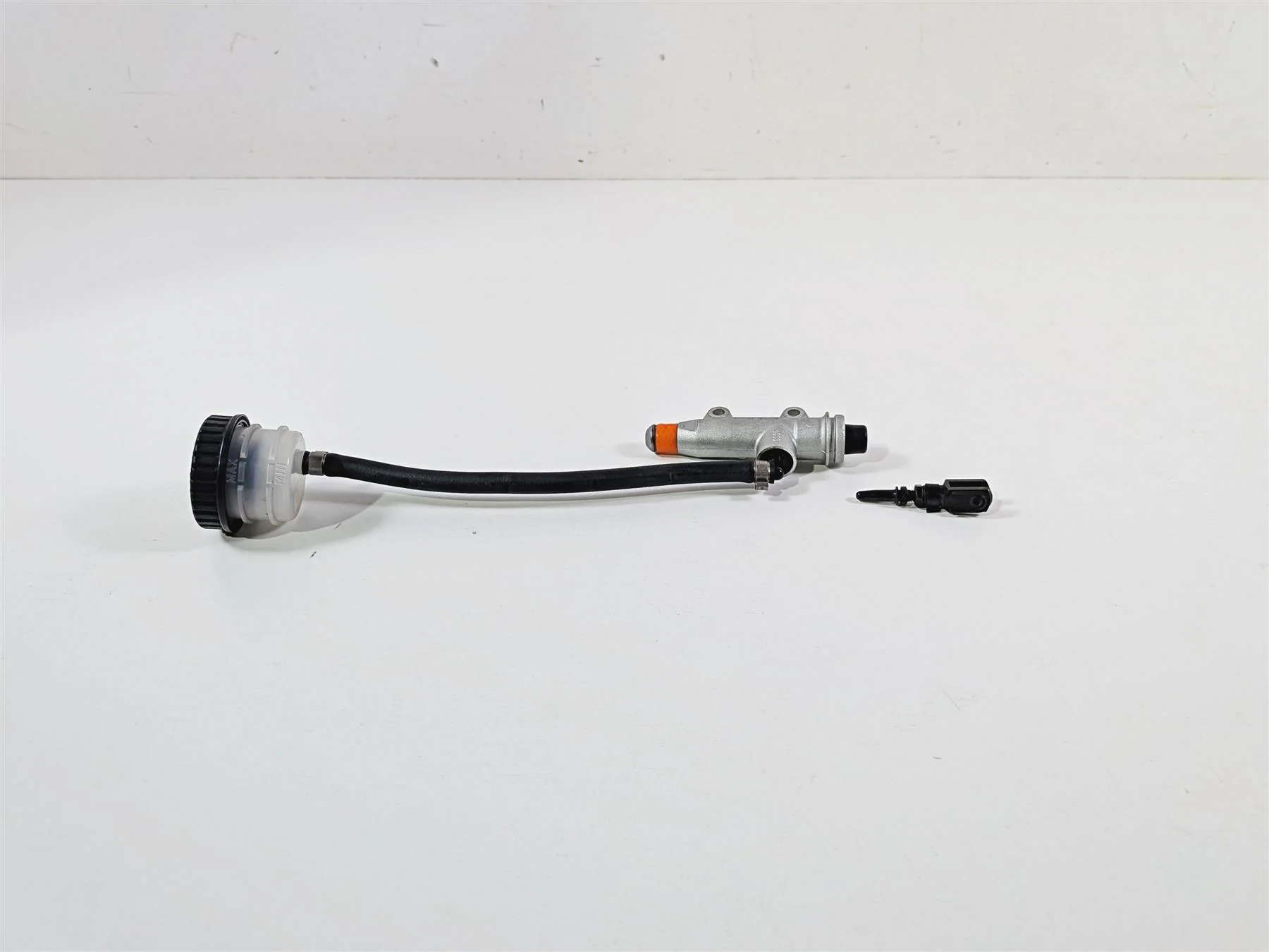 2023 BMW R nineT Scrambler K23 Brembo Rear Brake Master Cylinder 34318529423 - Image 4
