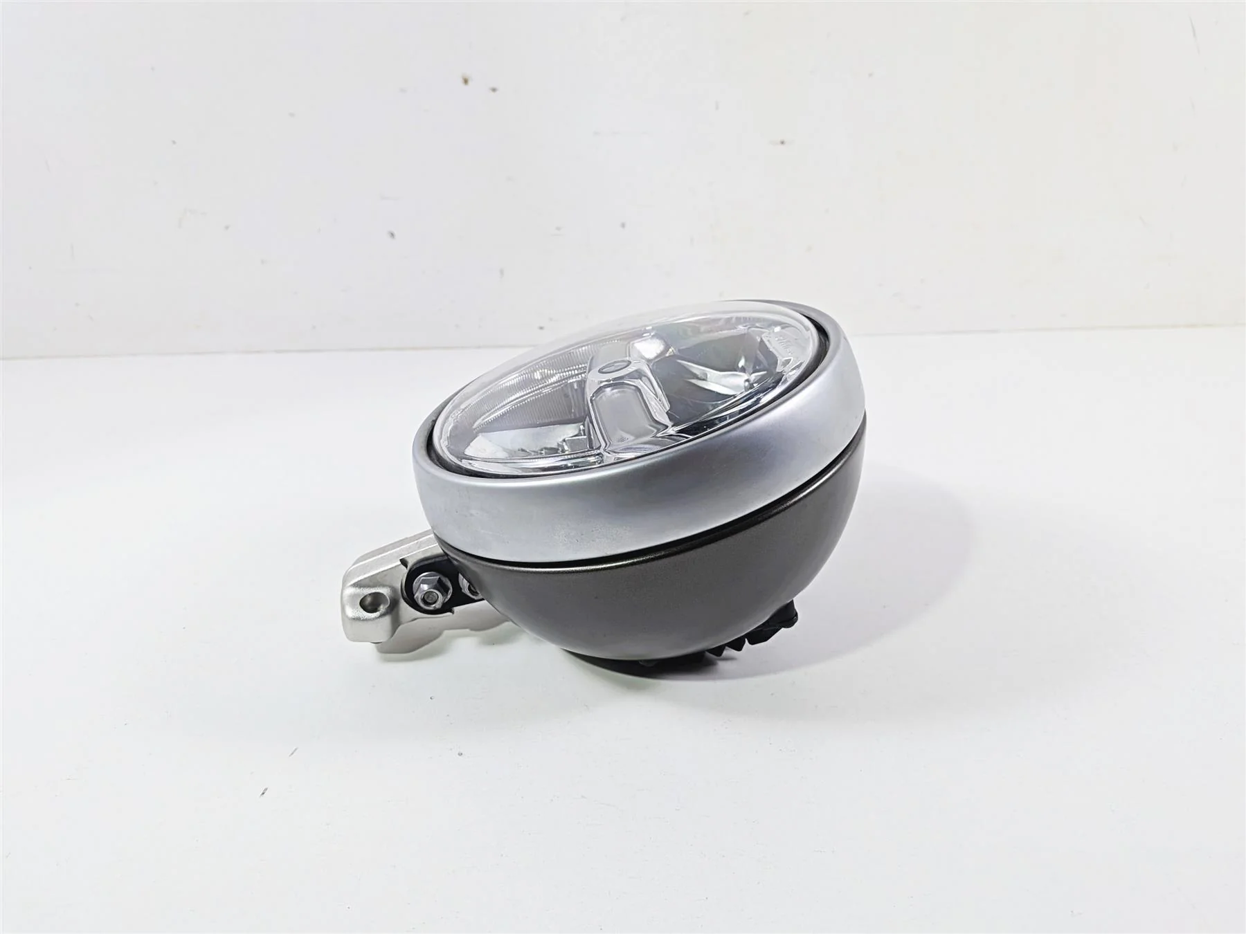 2023 BMW R nineT Scrambler K23 Deluxe Headlight Headlamp 63128395671 63177914875 - Image 5