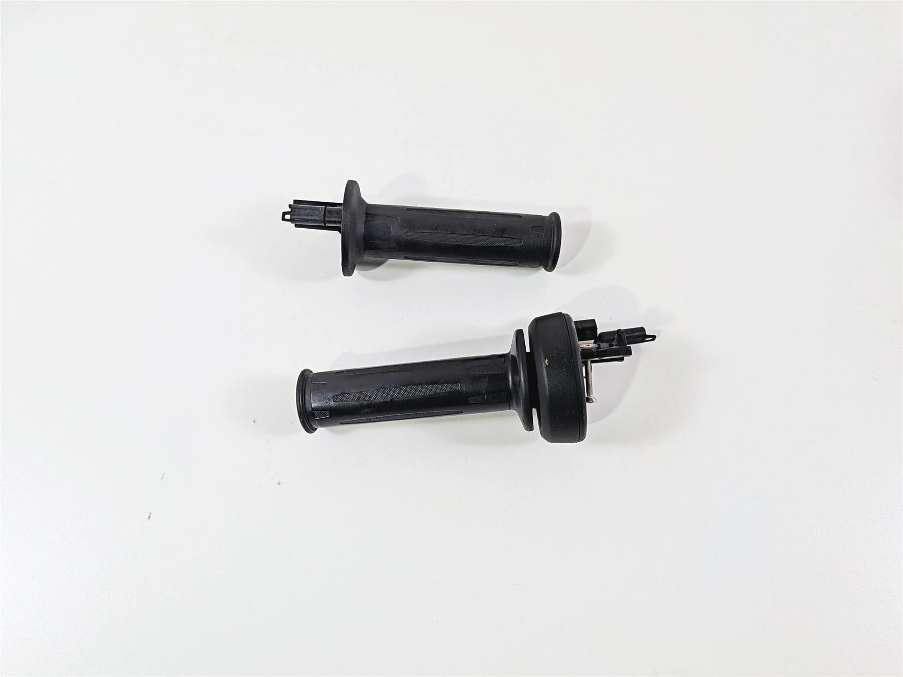 2023 BMW R nineT Scrambler K23 Heated Cruise Hand Grips 61318552120 61318554007