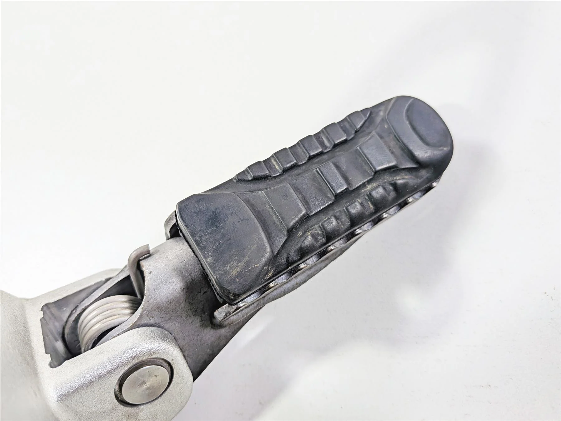 2023 BMW R nineT Scrambler K23 Left Footpeg Foot Peg Rest 46718558717 - Image 9