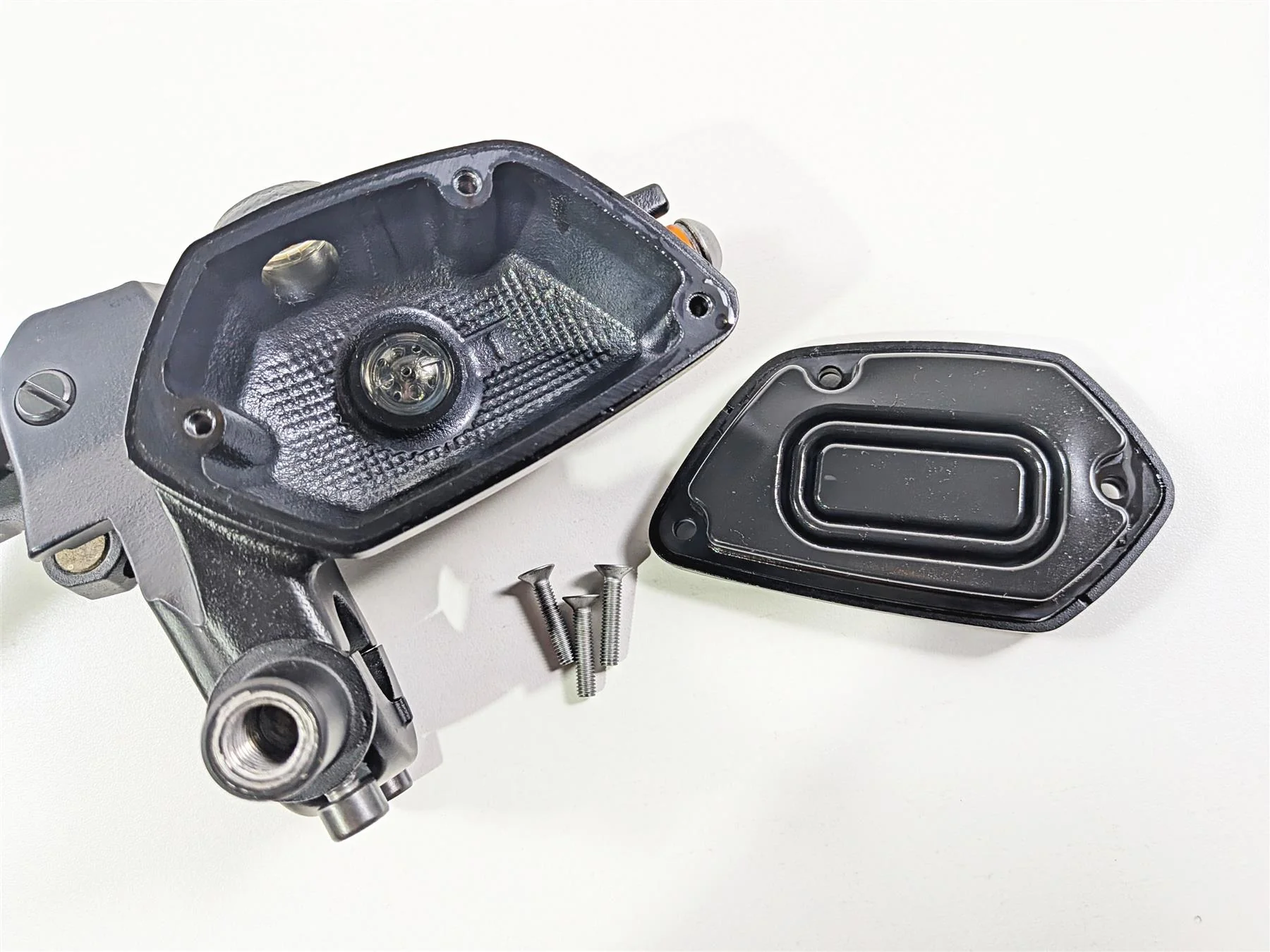 2023 BMW R nineT Scrambler K23 Nissin Clutch Master Cylinder 32721599066 - Image 7
