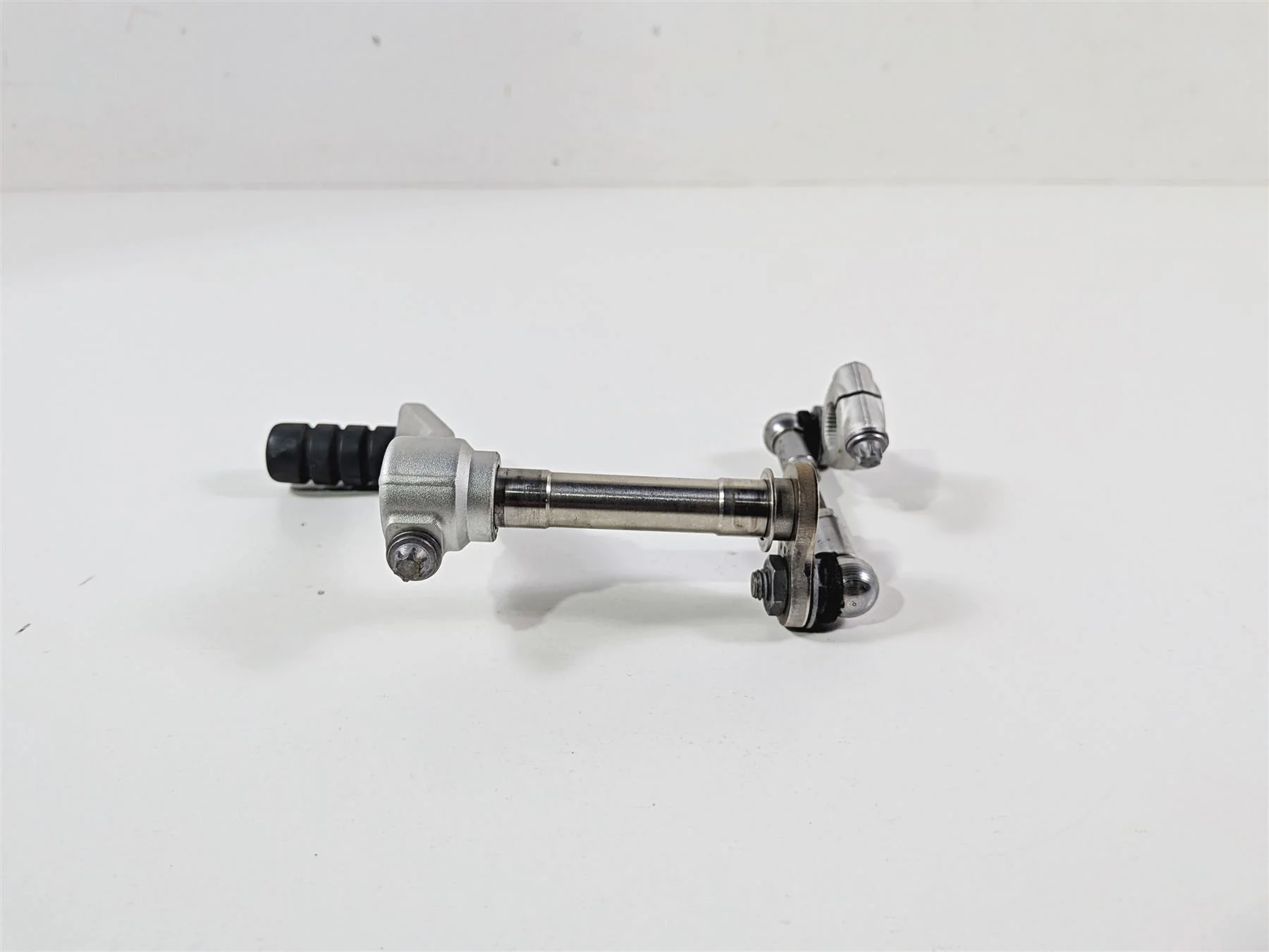2023 BMW R nineT Scrambler K23 Shift Lever Shifter Pedal Peg & Link 23411539549 - Image 4