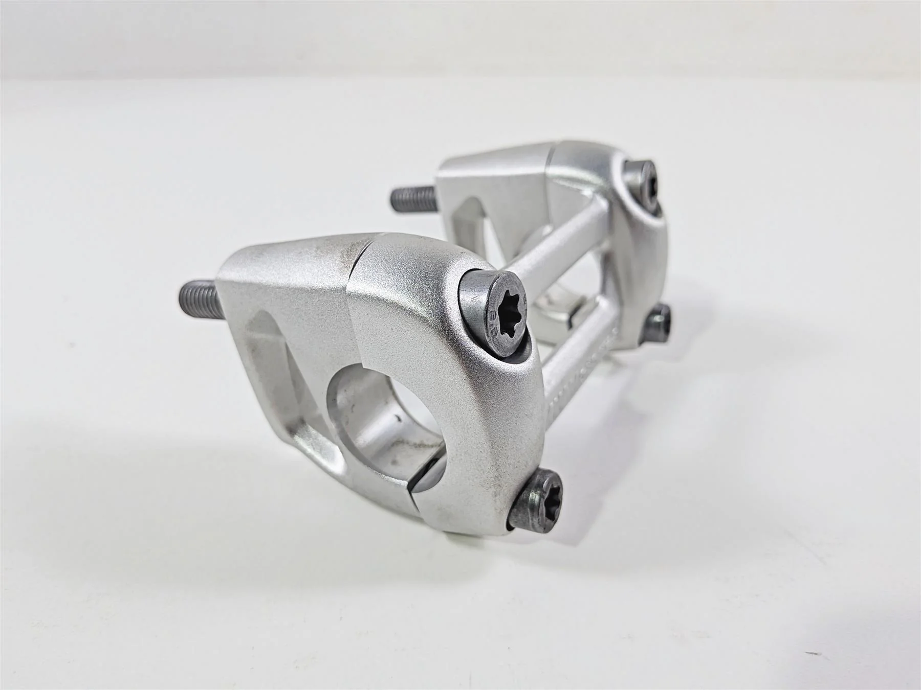 2023 BMW R nineT Scrambler K23 Stock Handlebar Riser Holder Set 32718538049 - Image 11