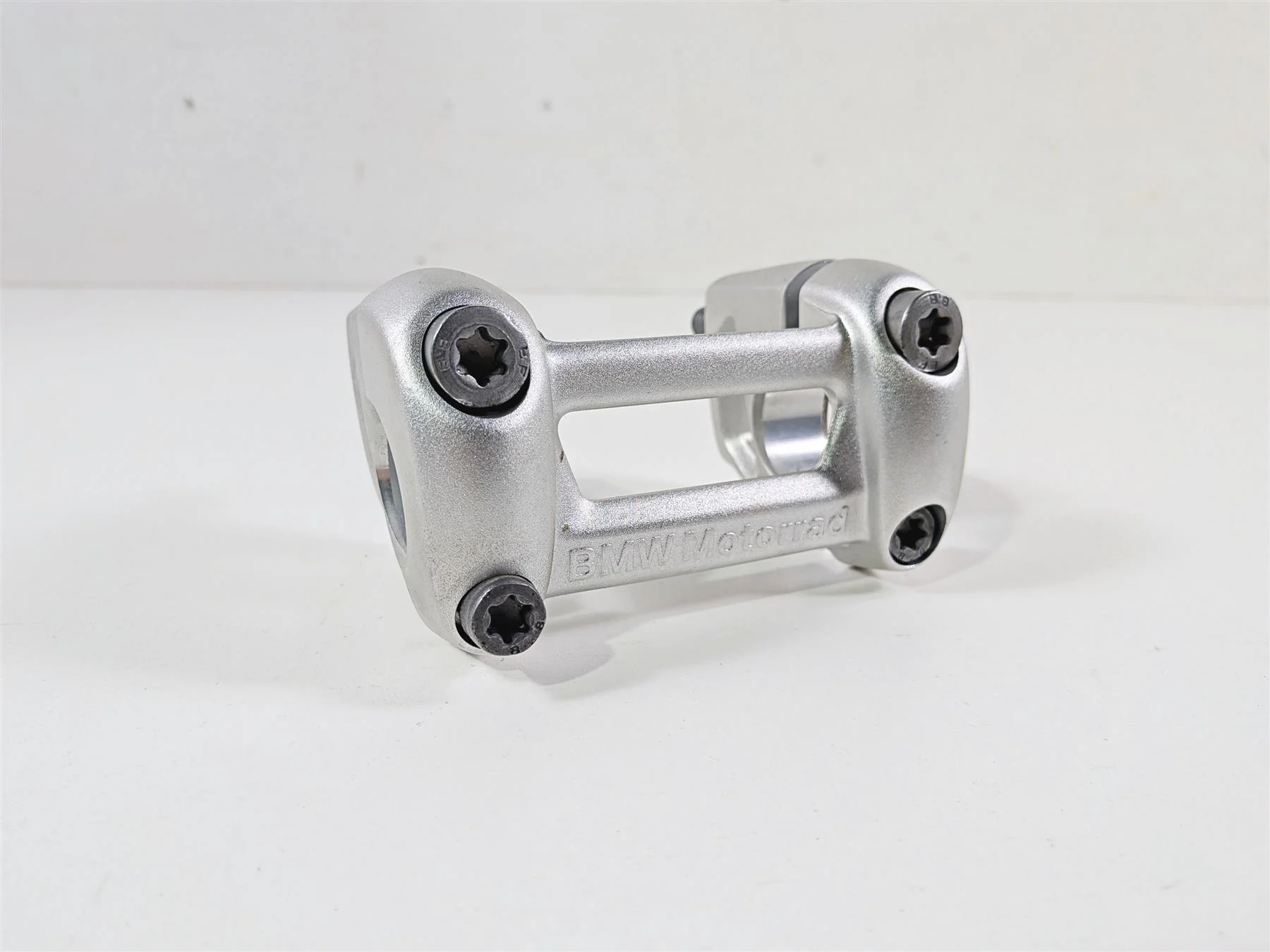 2023 BMW R nineT Scrambler K23 Stock Handlebar Riser Holder Set 32718538049 - Image 12