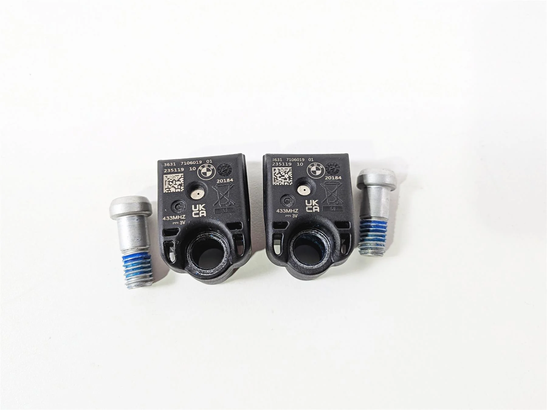 2023 BMW R1250RT RTP K52 Front Rear Tire Pressure Rdc Sensors Set 36317106019 - Image 2