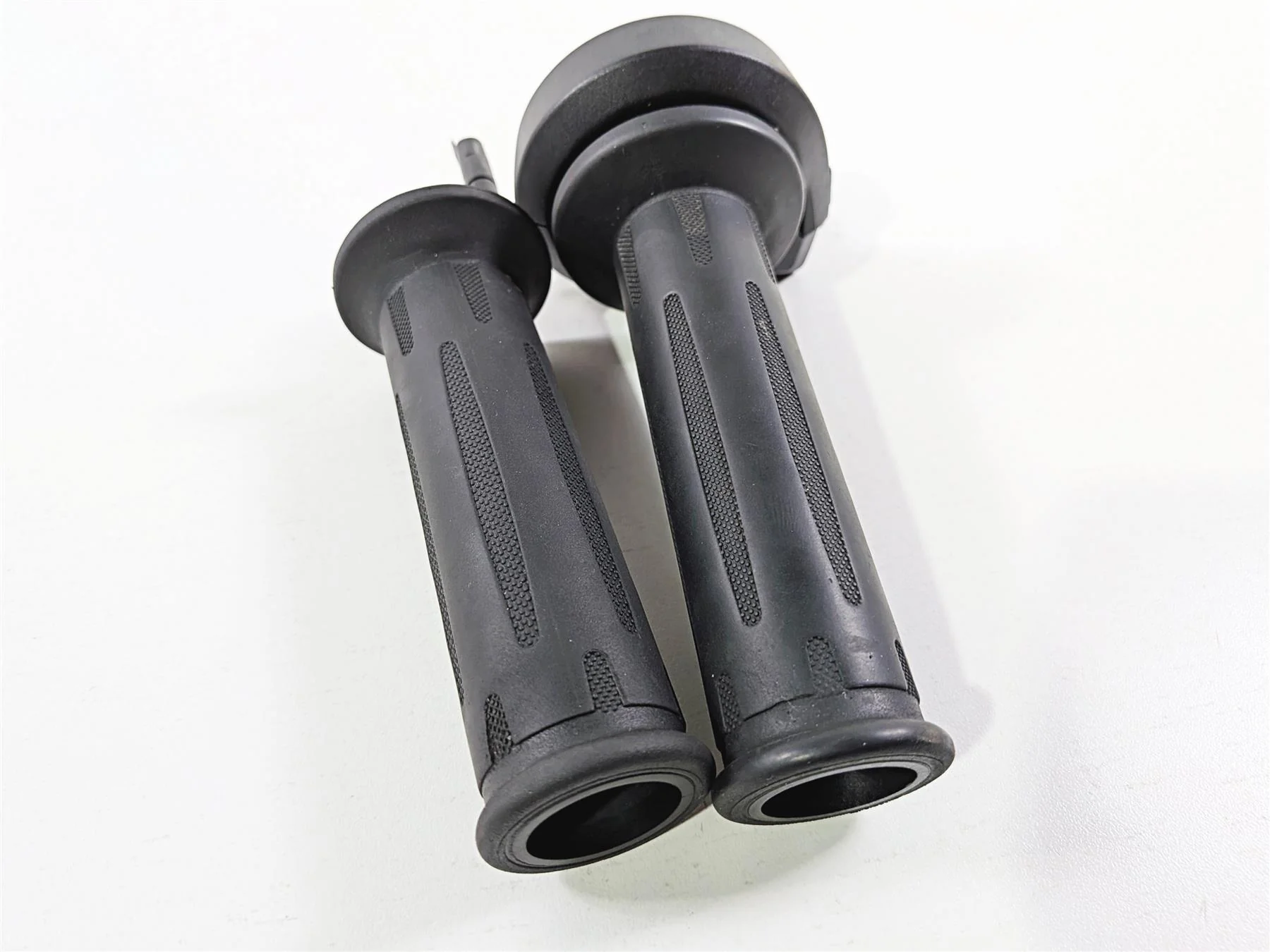 2023 BMW R1250RT RTP K52 Heated Left Right Hand Grip Set 61318549455 61318552124 - Image 6