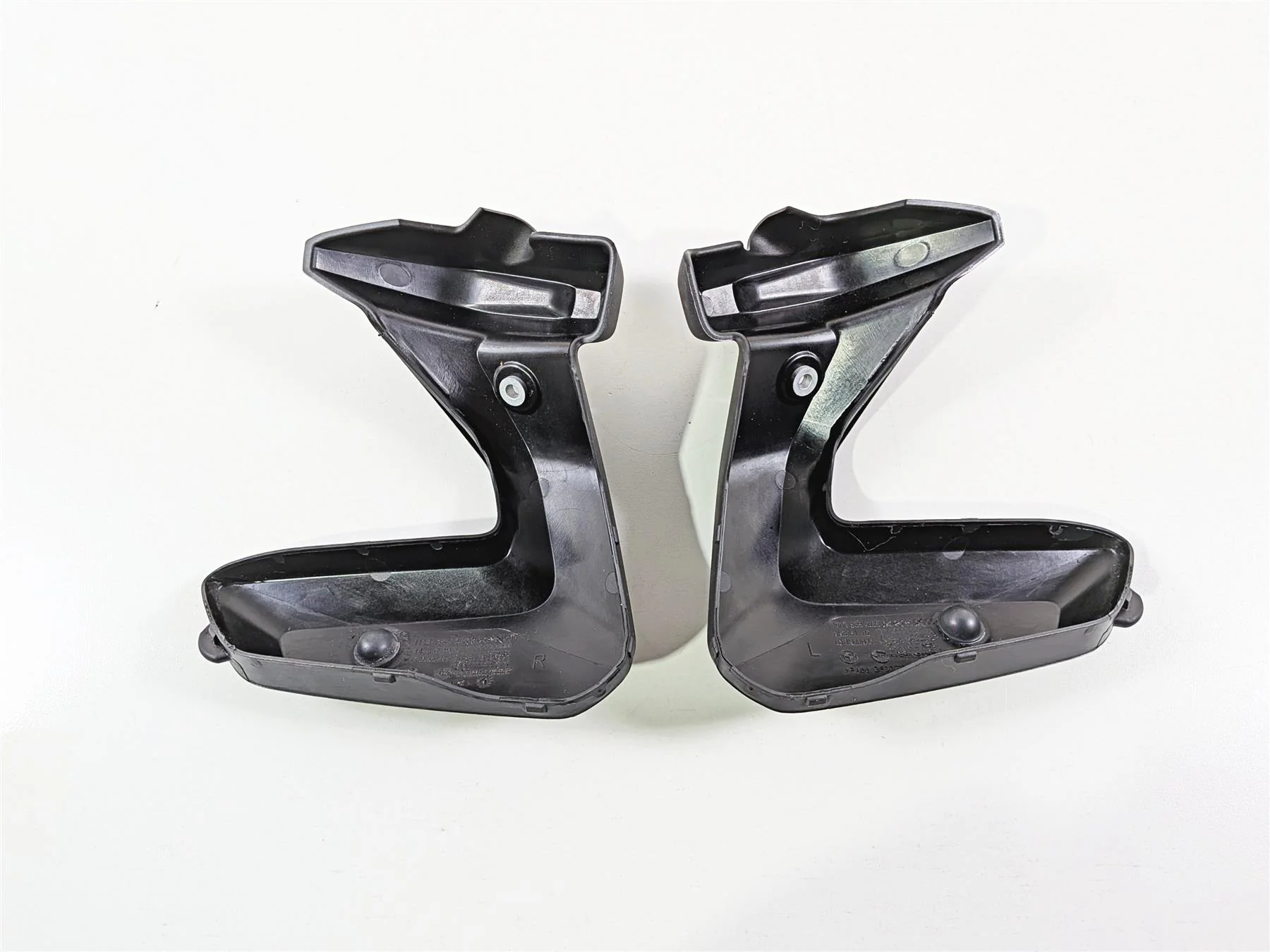 2023 BMW R1250RT RTP K52 Ignition Coil Cover Fairing Set 11128394386 11128394385 - Image 6