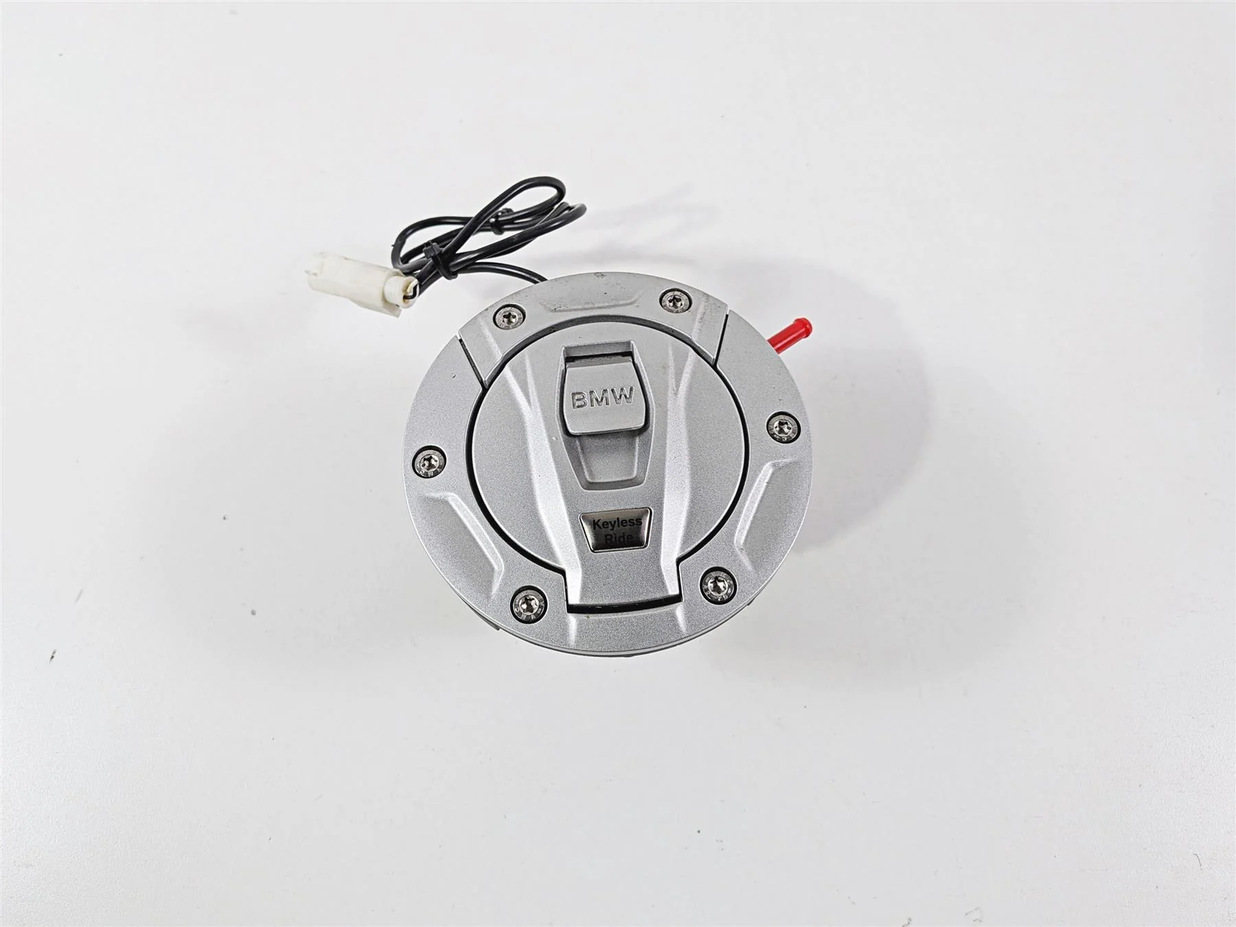 2023 BMW R1250RT RTP K52 Keyless Fuel Gas Petrol Cap 8552106 16118552106 - Image 2