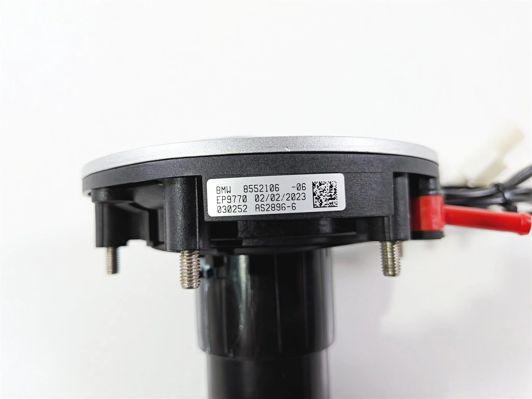 2023 BMW R1250RT RTP K52 Keyless Fuel Gas Petrol Cap 8552106 16118552106 - Image 9