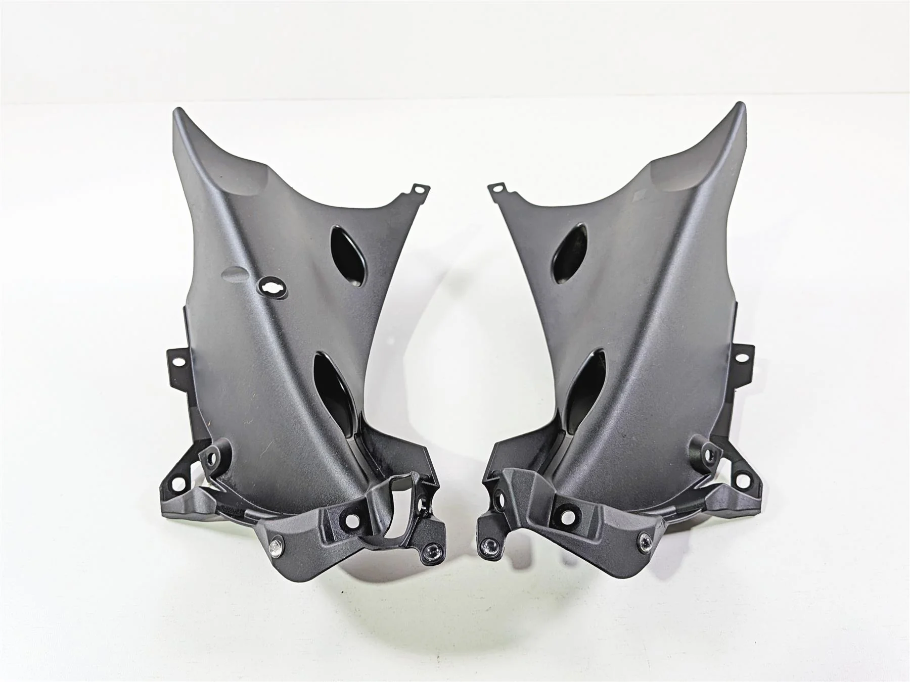 2023 BMW R1250RT RTP K52 Left Right Air Duct Cover Fairings 46638394445 - Image 12