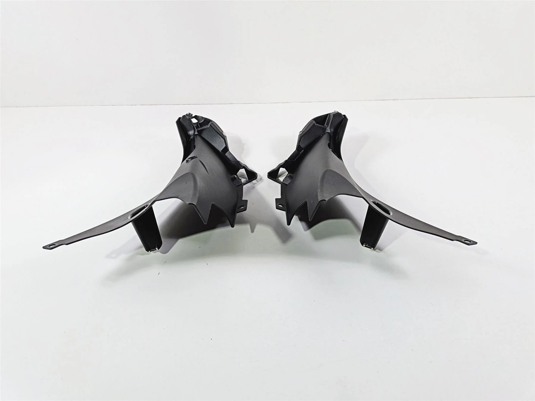 2023 BMW R1250RT RTP K52 Left Right Air Duct Cover Fairings 46638394445 - Image 3