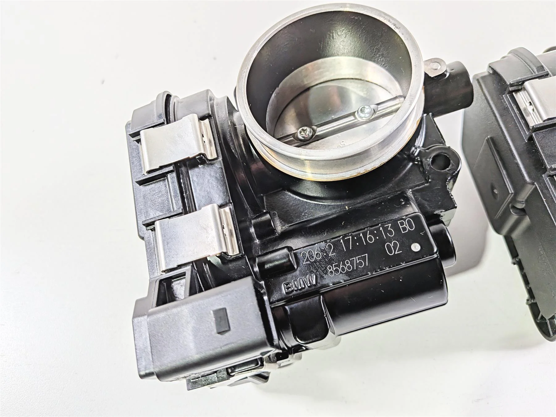 2023 BMW R1250RT RTP K52 Left Right Black Throttle Body Set 13548568757 - Image 6