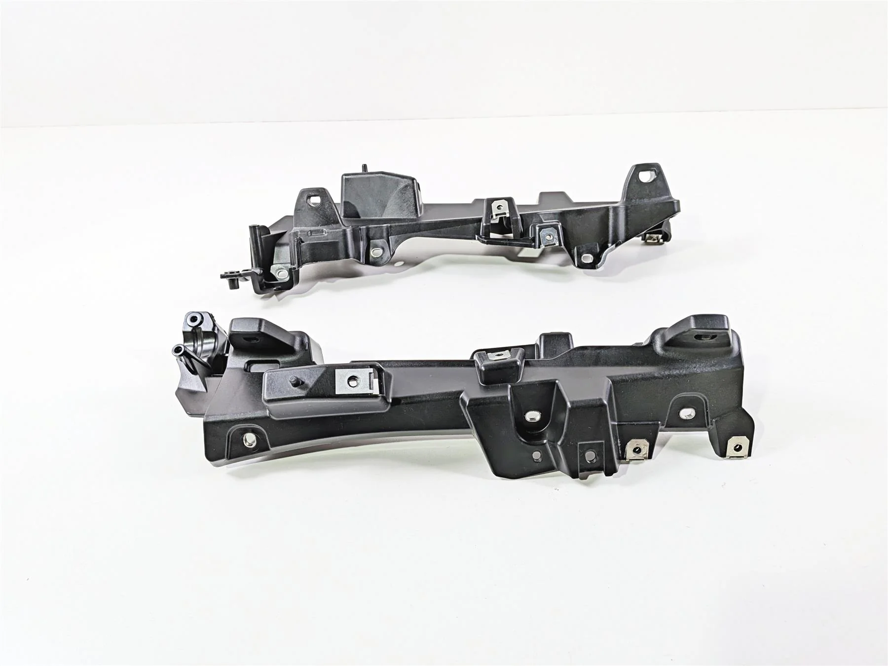 2023 BMW R1250RT RTP K52 Left Right Rear Saddle Bag Mounts 46547728666 - Image 2