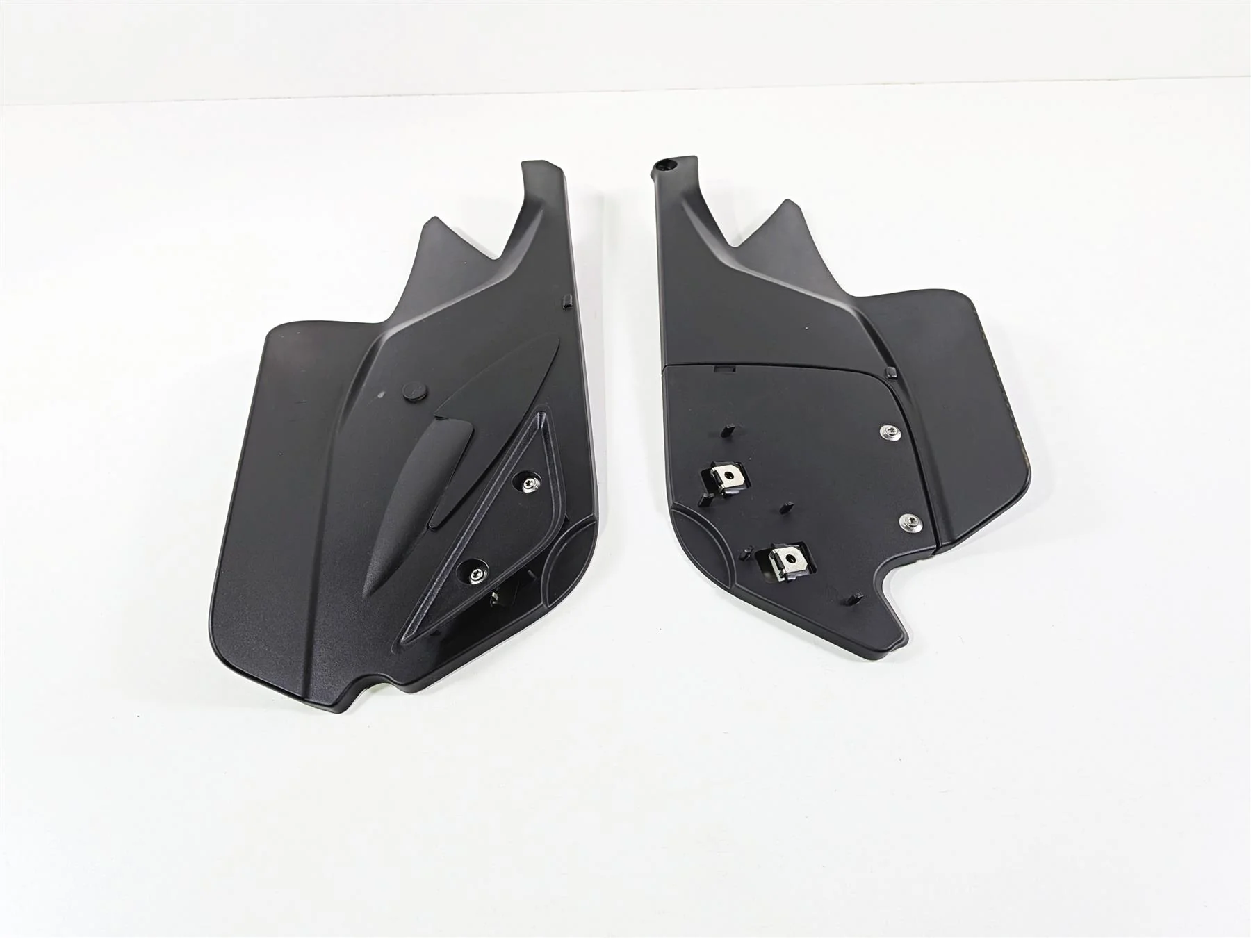 2023 BMW R1250RT RTP K52 Left Right Rear Side Cover Body Fairing 46638548481 - Image 5