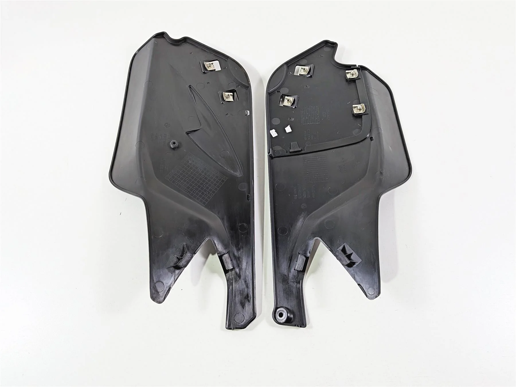 2023 BMW R1250RT RTP K52 Left Right Rear Side Cover Body Fairing 46638548481 - Image 7