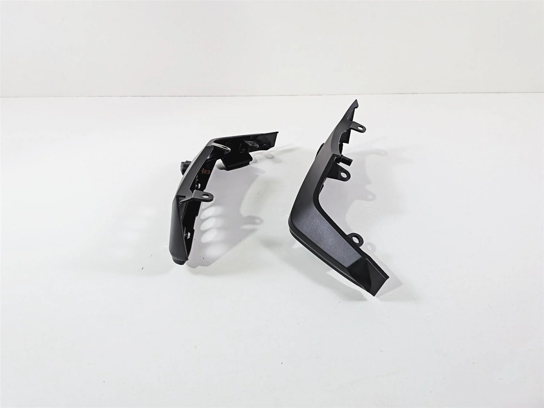 2023 BMW R1250RT RTP K52 Left Right Trim Infill Cover Fairing Set 46638566226 - Image 5