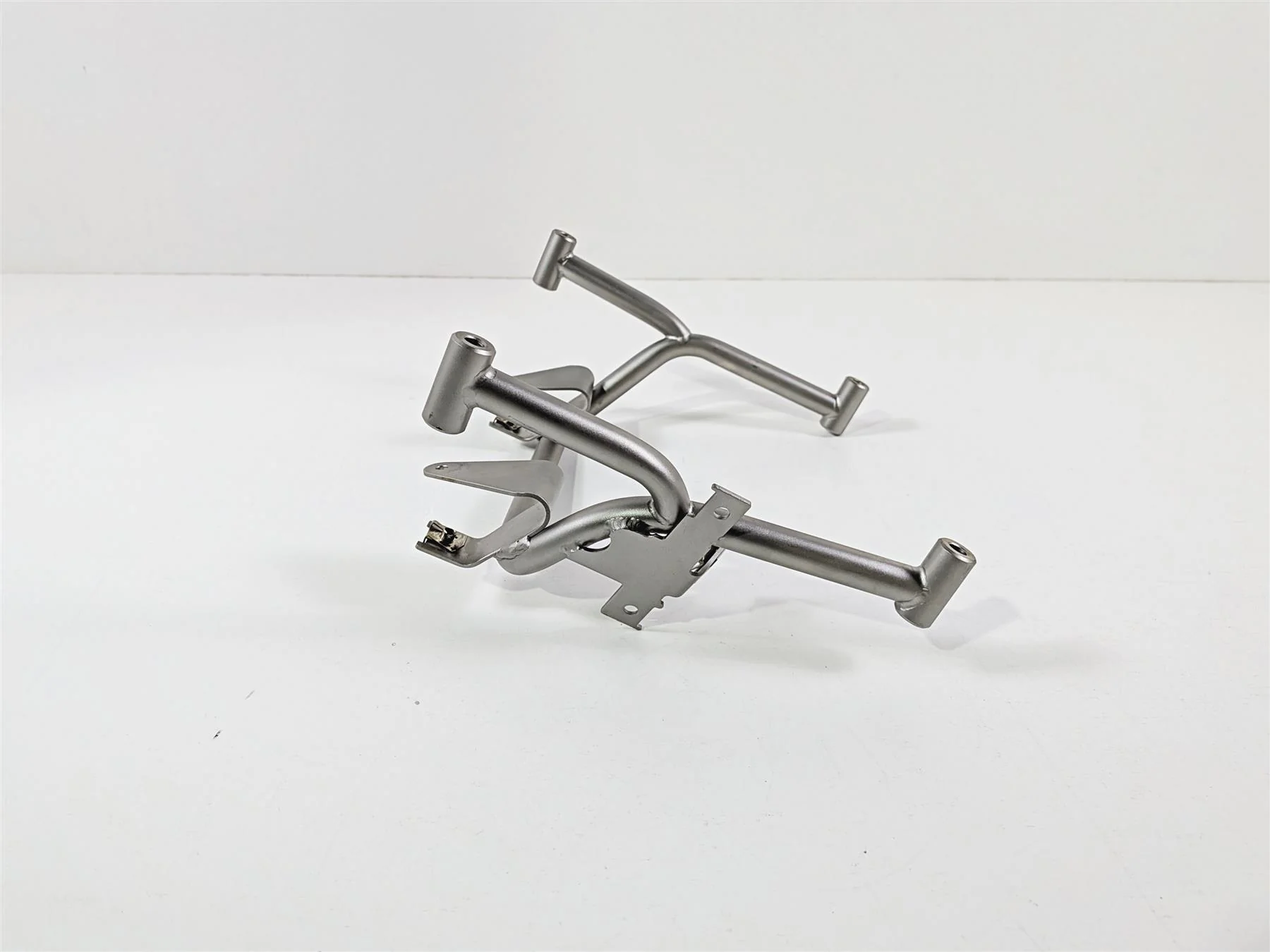 2023 BMW R1250RT RTP K52 Radio Bracket Holder Carier Mount Stay 46548548470 - Image 3