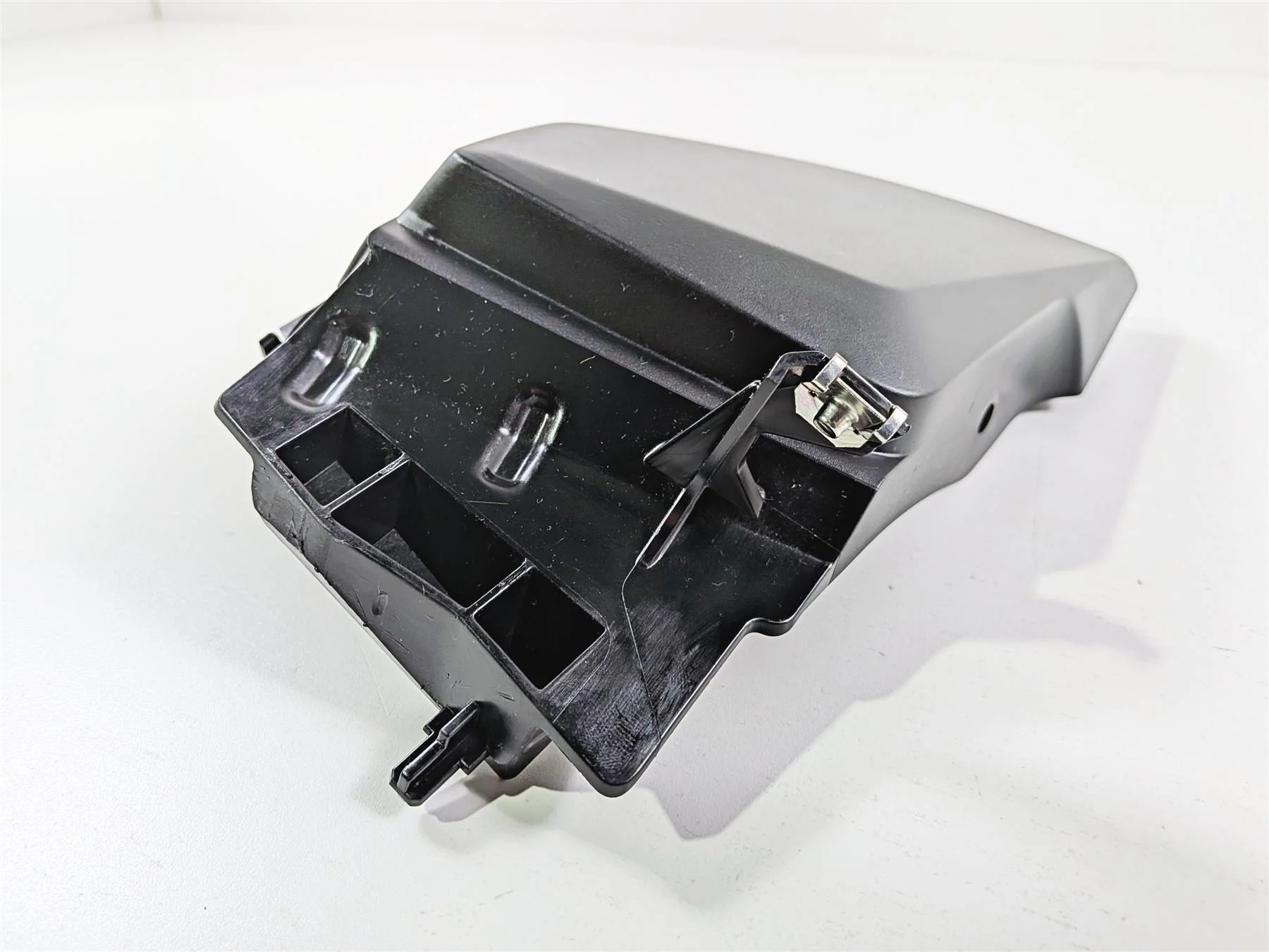 2023 BMW R1250RT RTP K52 Right Storage Compartment Cover Solid 46638534853 - Image 10