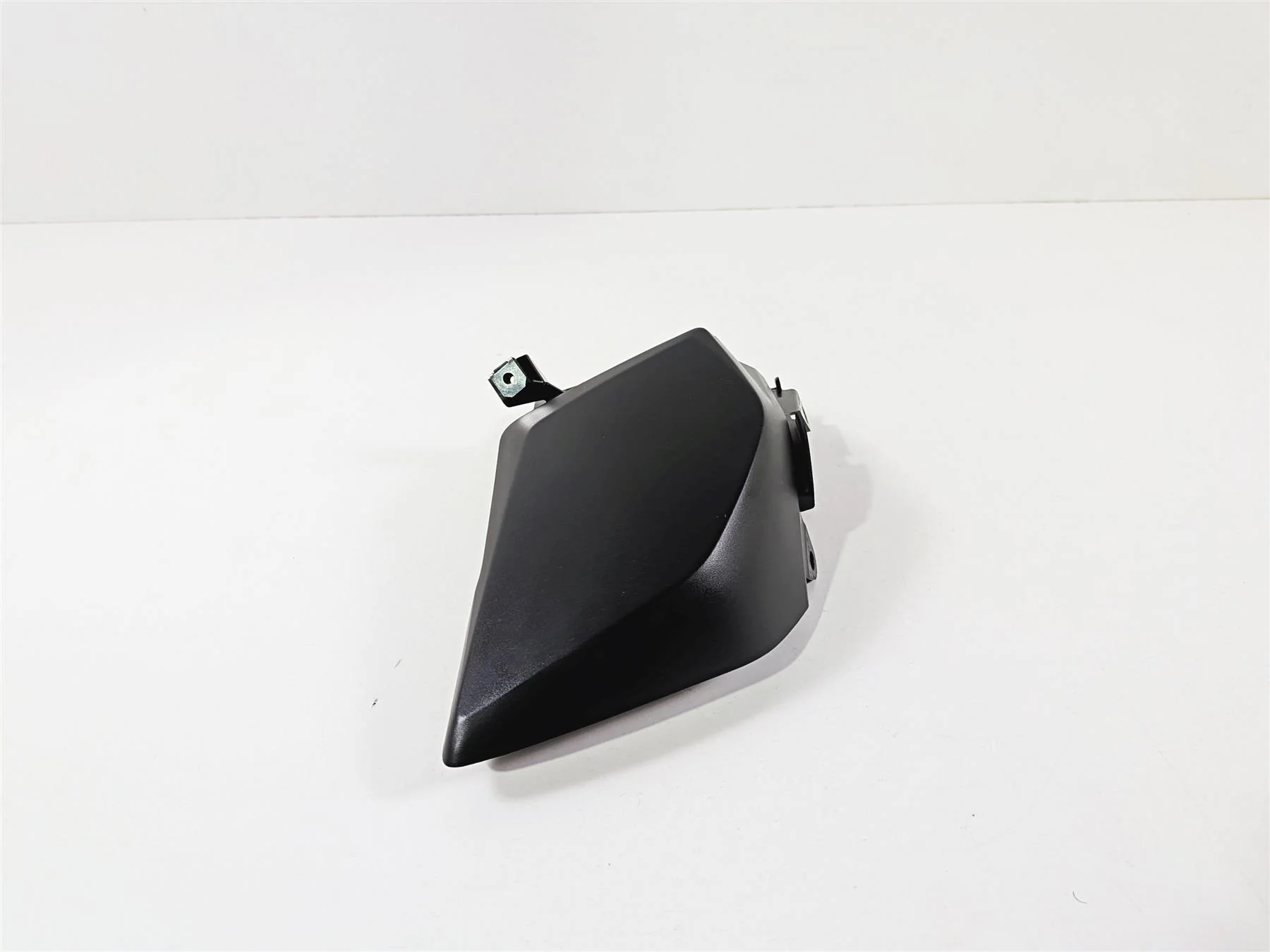 2023 BMW R1250RT RTP K52 Right Storage Compartment Cover Solid 46638534853 - Image 3