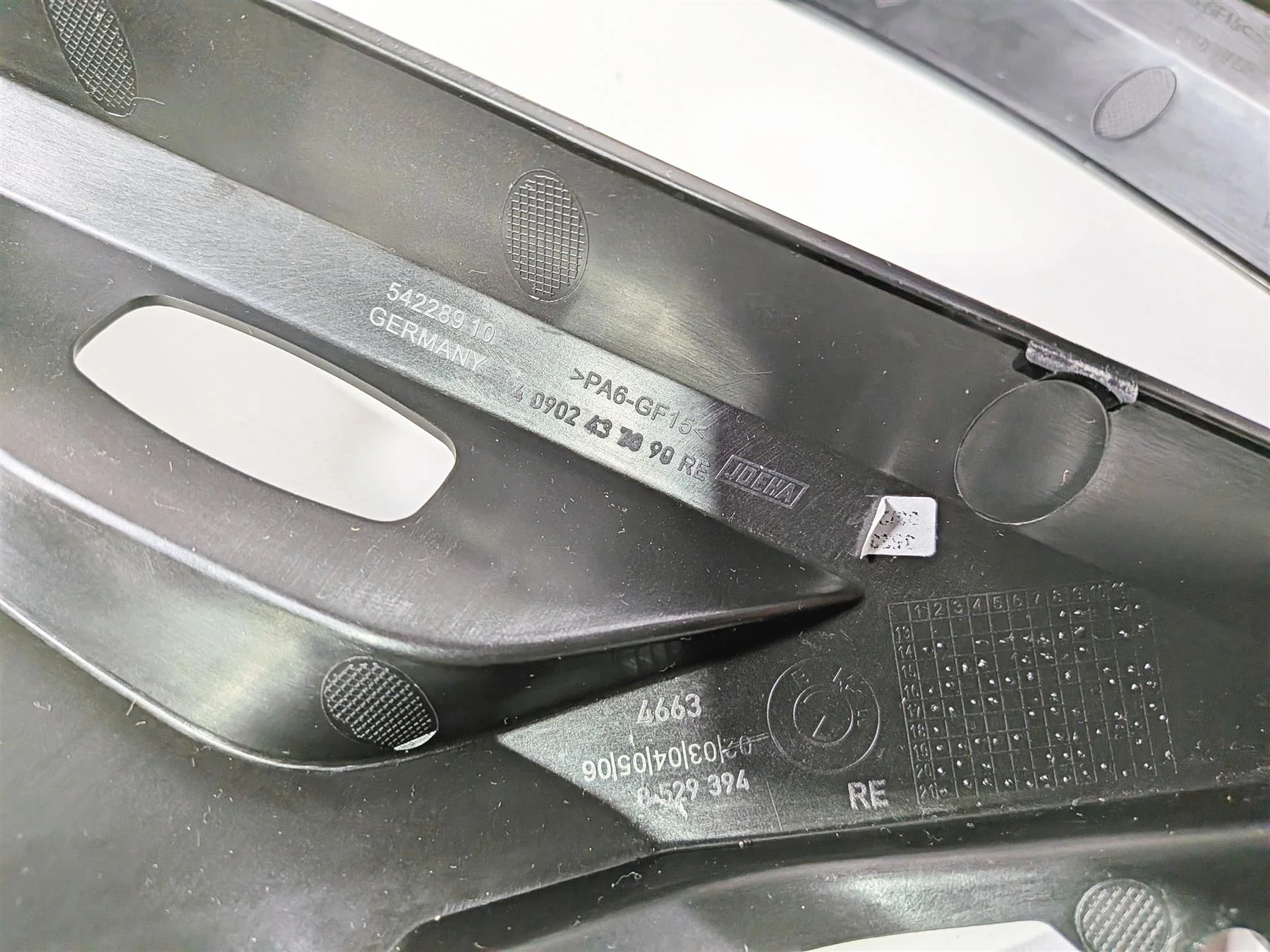 2023 BMW R1250RT RTP K52 Tail Light & Plate Holder Cover Fairings 46627691240 - Image 11