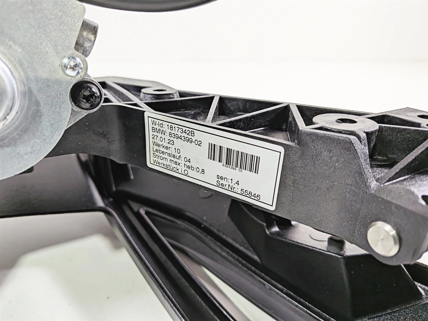 2023 BMW R1250RT RTP K52 Windshield Mount & Adjustment Motor 46638394399 - Image 3