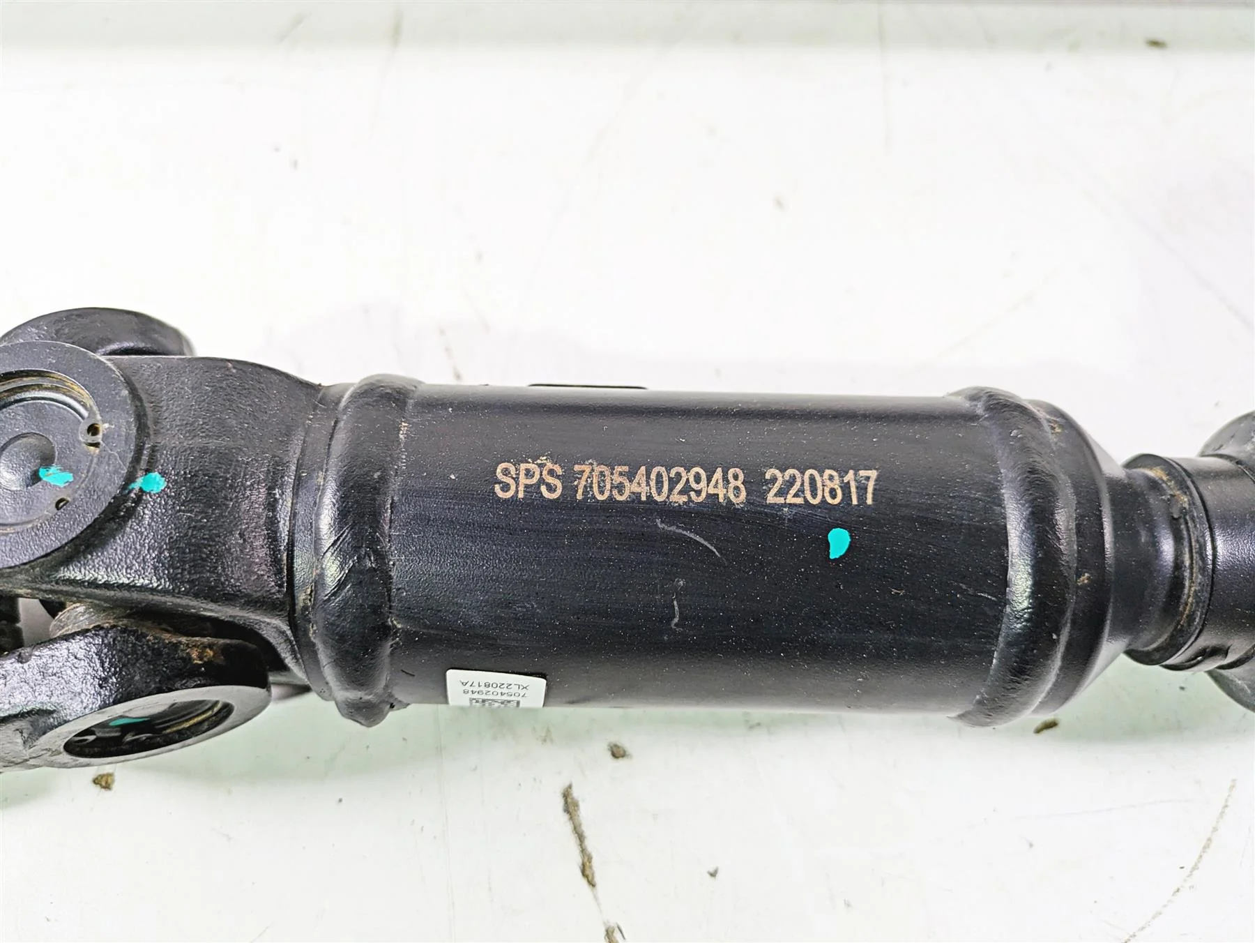 2023 Can Am Maverick X3 XMR Turbo RR Center Drive Prop Shaft Set 705402948 - Image 2