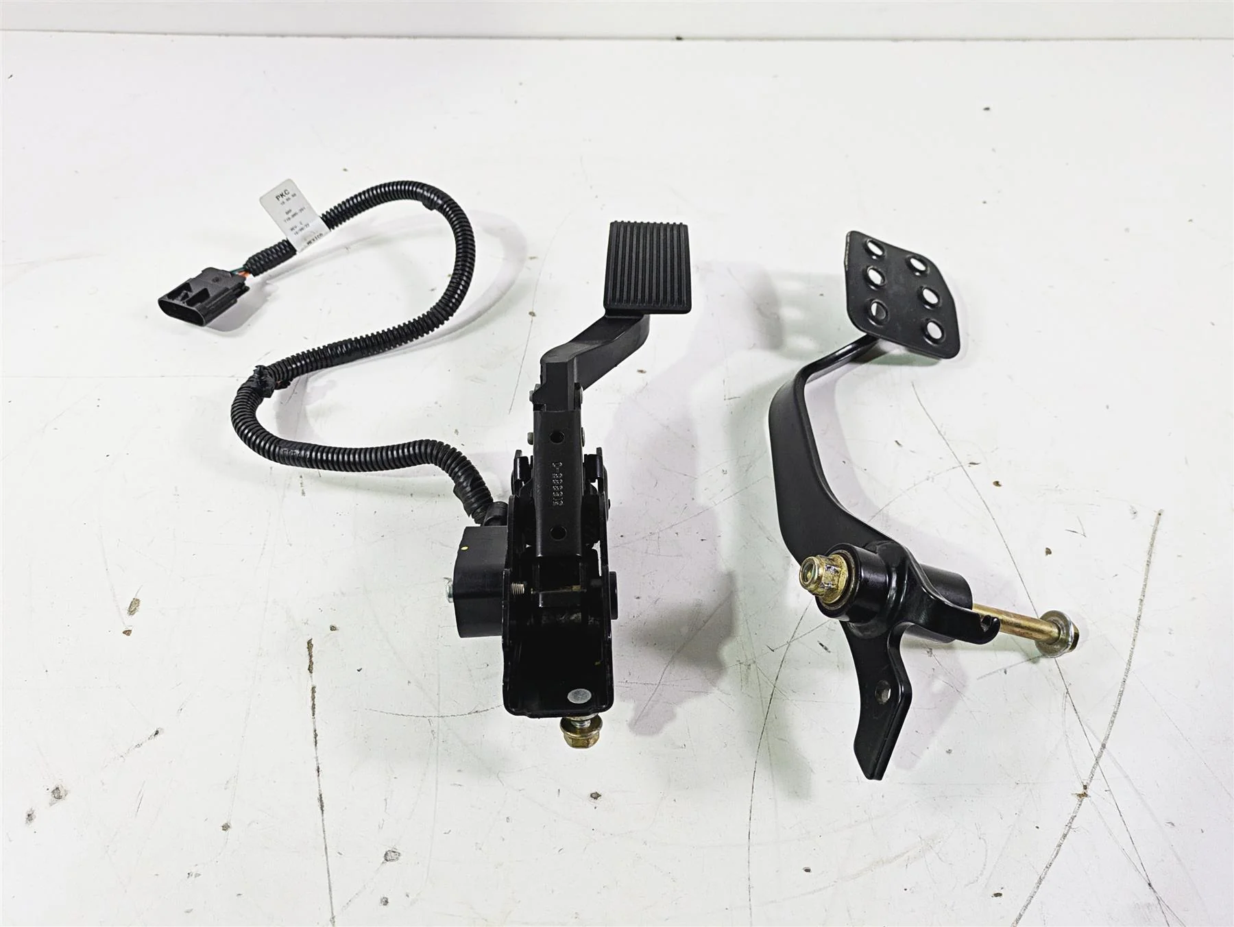 2023 Can Am Maverick X3 XMR Turbo RR Foot Brake Accelerate Pedal Set 707001803