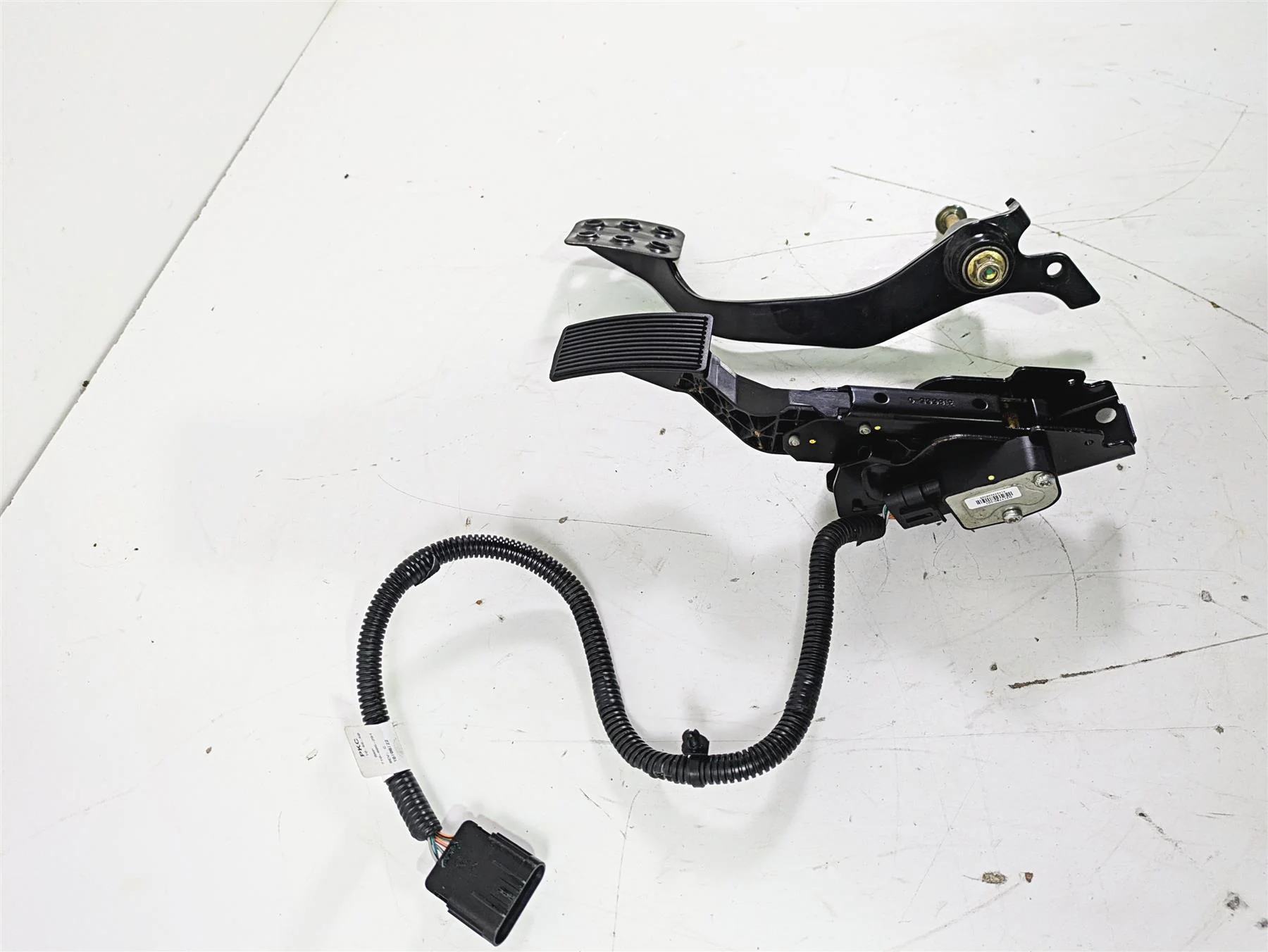 2023 Can Am Maverick X3 XMR Turbo RR Foot Brake Accelerate Pedal Set 707001803 - Image 2