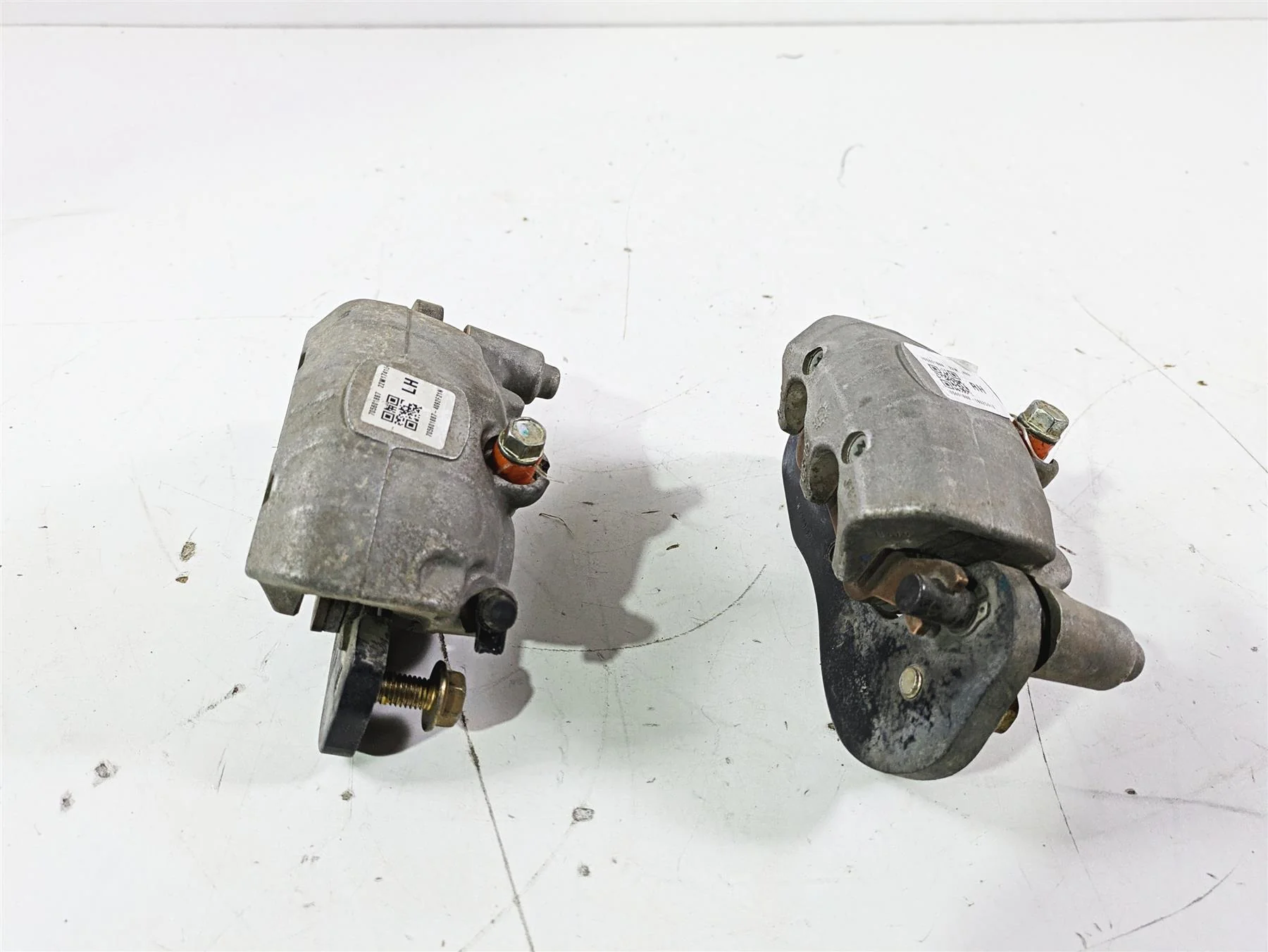 2023 Can Am Maverick X3 XMR Turbo RR Front Brake Caliper Set 705601887 705601888 - Image 4