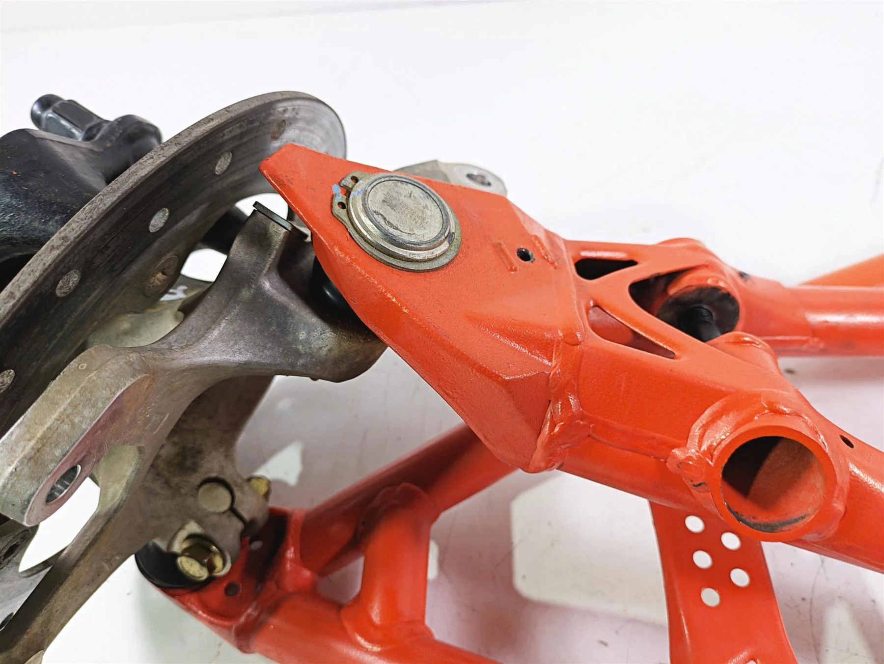 2023 Can Am Maverick X3 XMR Turbo RR Front Right  Knee Assembly 64" 706204277 - Image 9