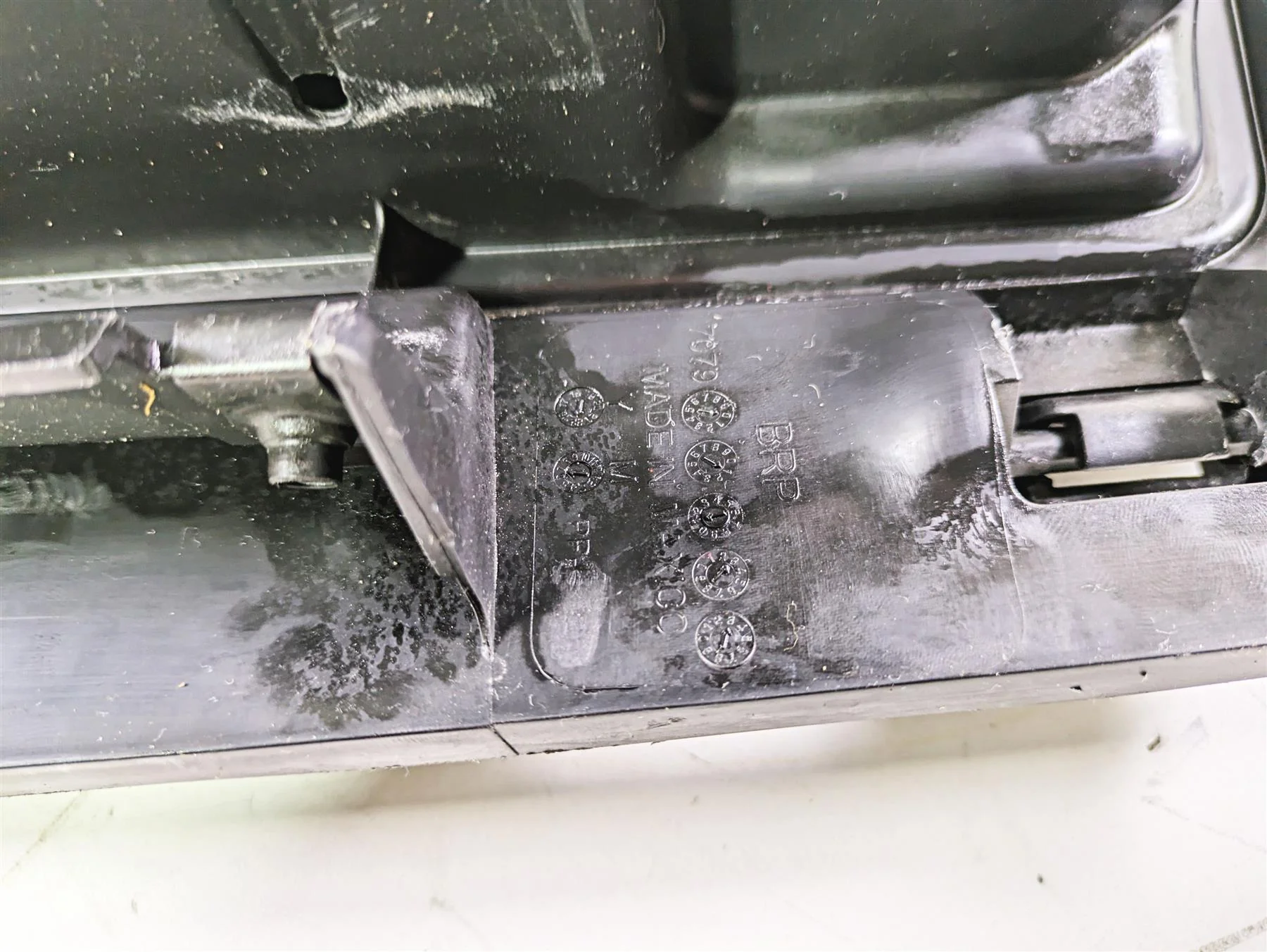 2023 Can Am Maverick X3 XMR Turbo RR Glove Box Storage Compartment 707901133 - Image 10