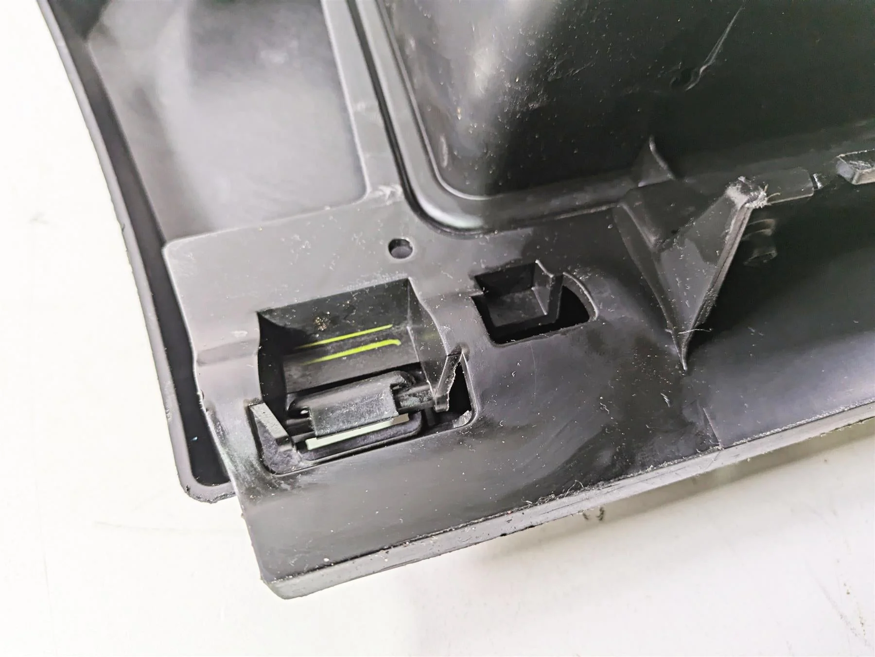 2023 Can Am Maverick X3 XMR Turbo RR Glove Box Storage Compartment 707901133 - Image 9